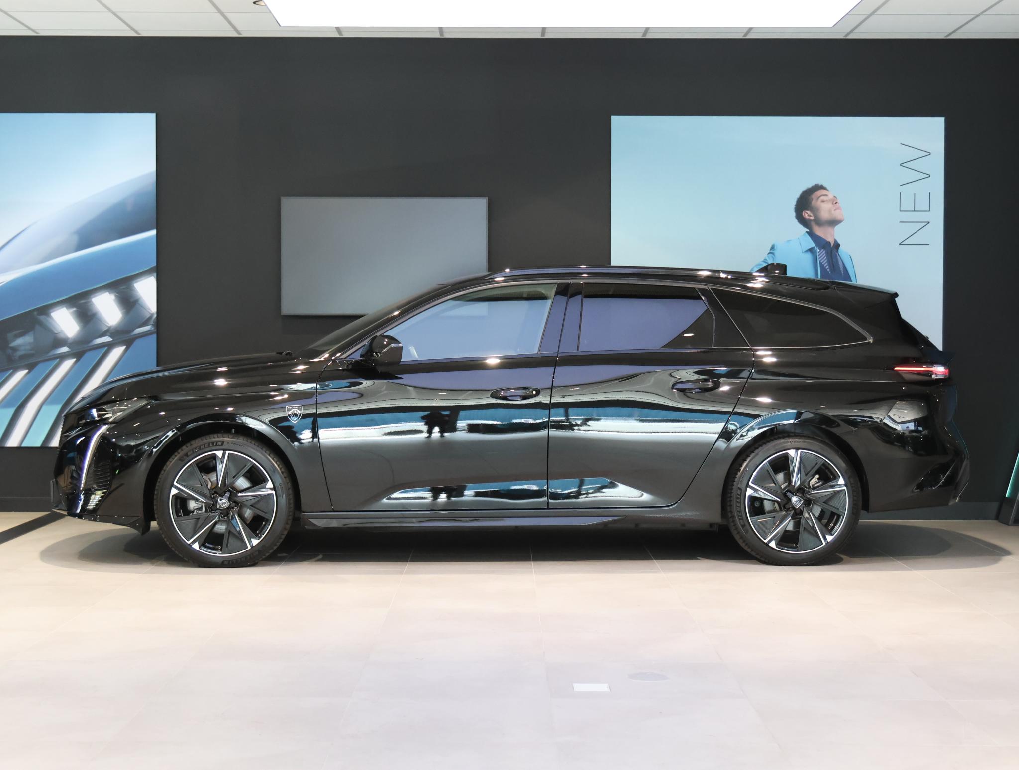 Foto van Peugeot E-308 SW