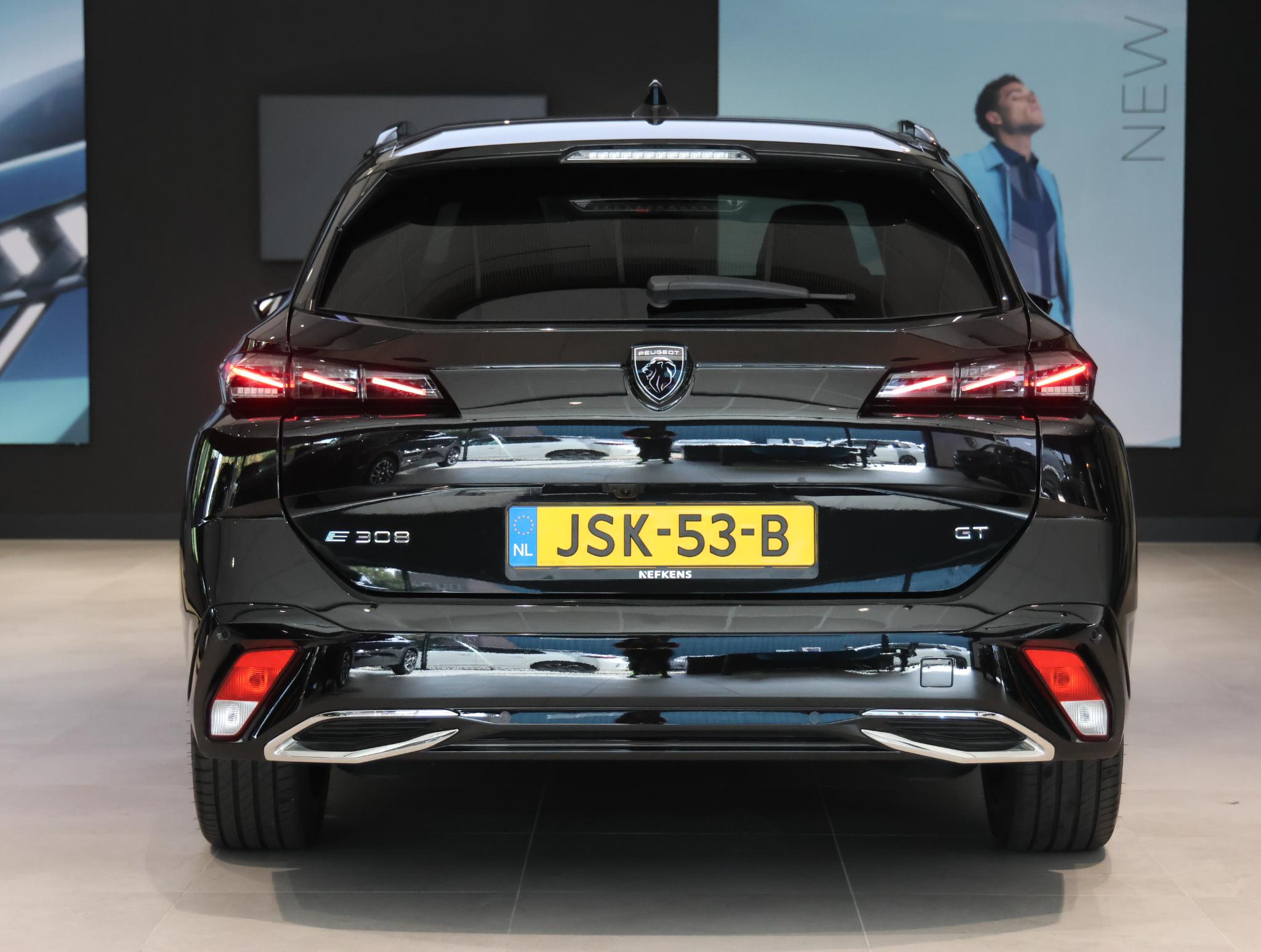 Foto van Peugeot E-308 SW