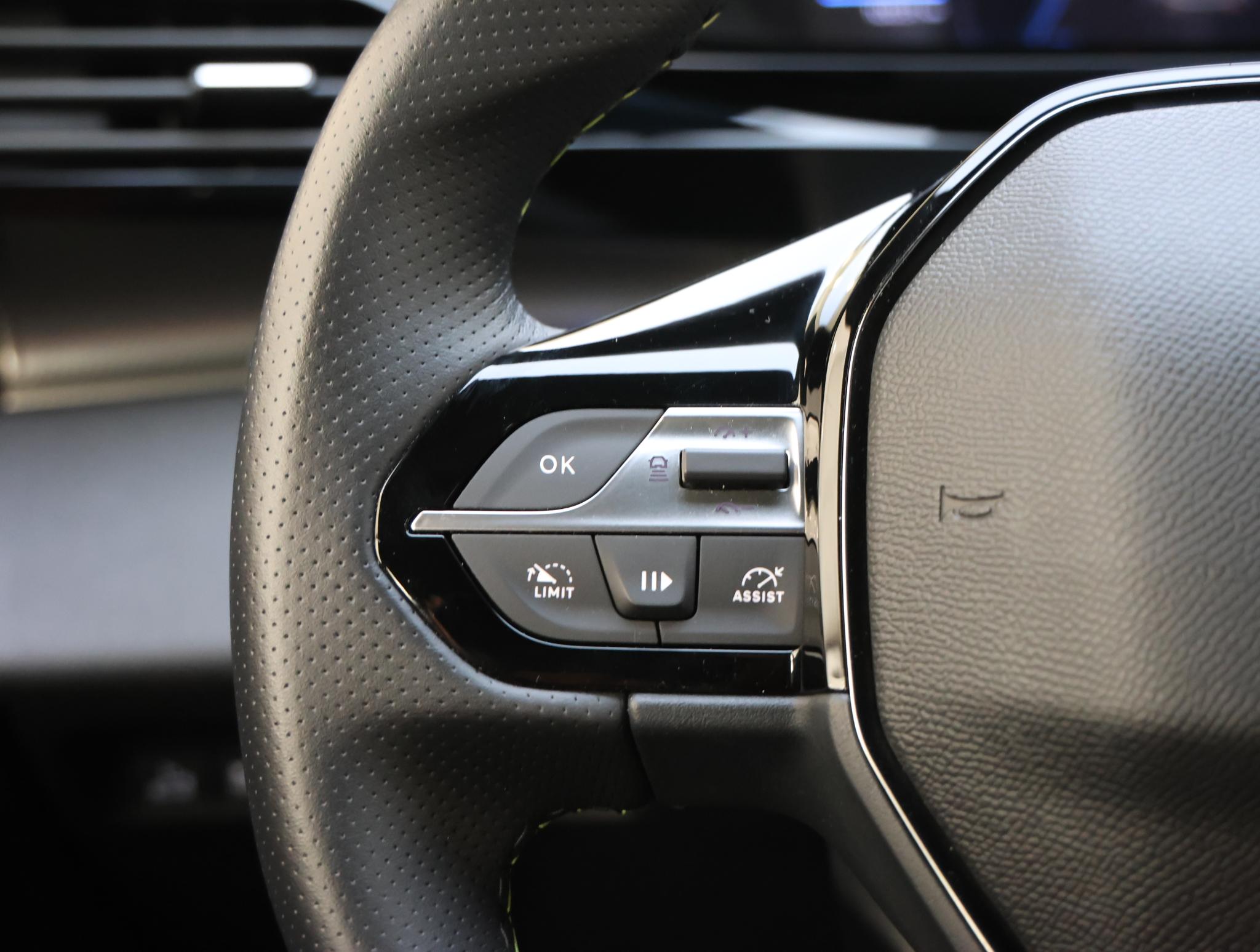 Foto van Peugeot E-308 SW
