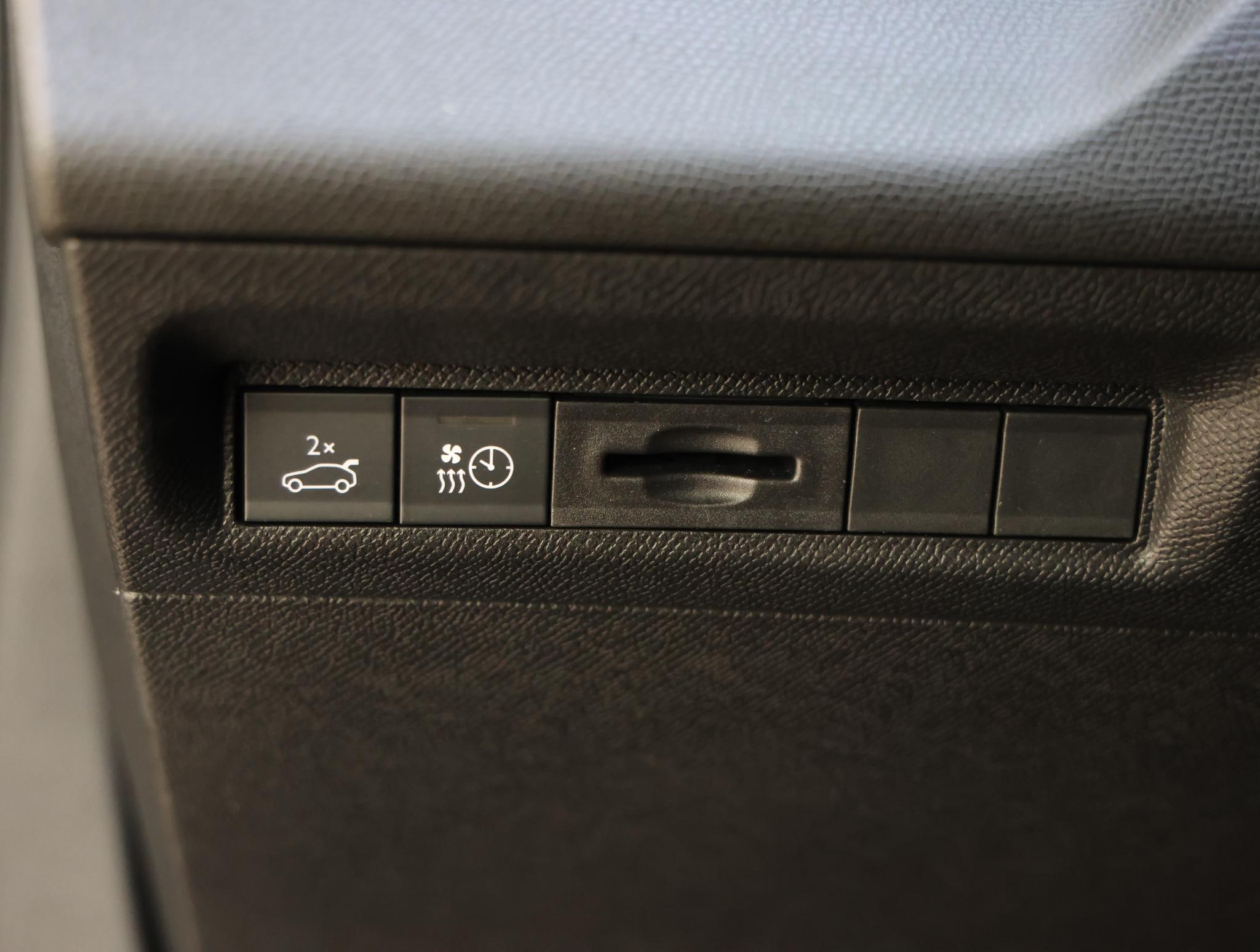 Foto van Peugeot E-308 SW