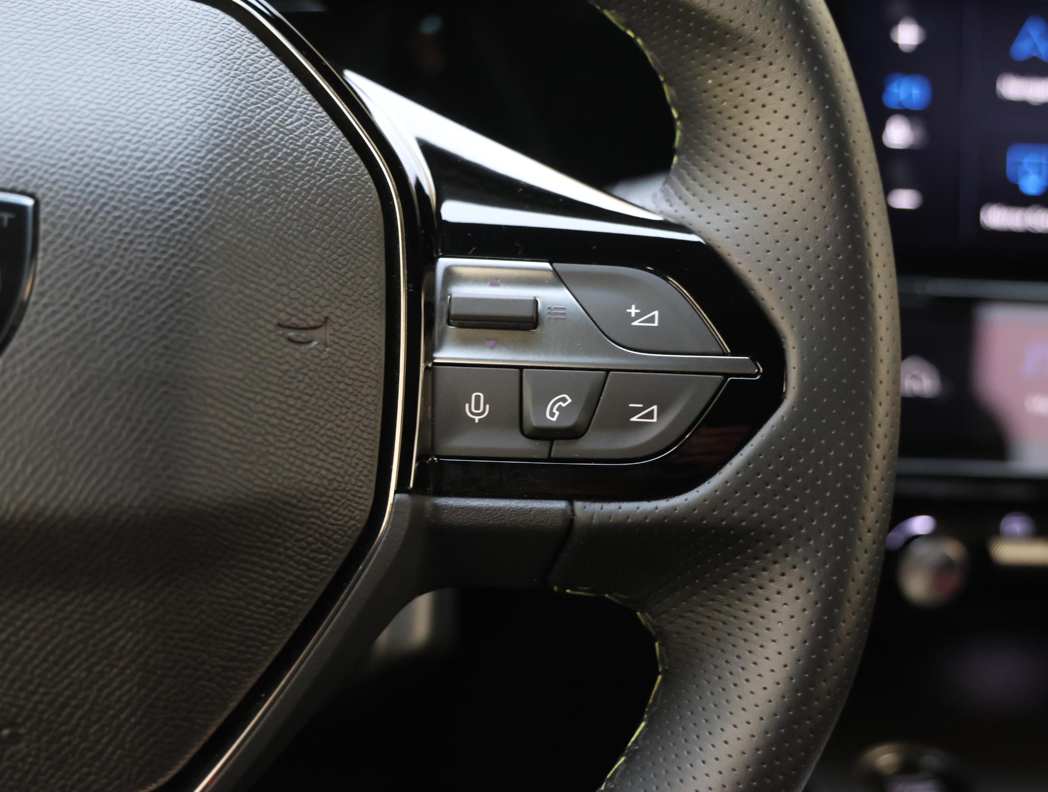 Foto van Peugeot E-308 SW