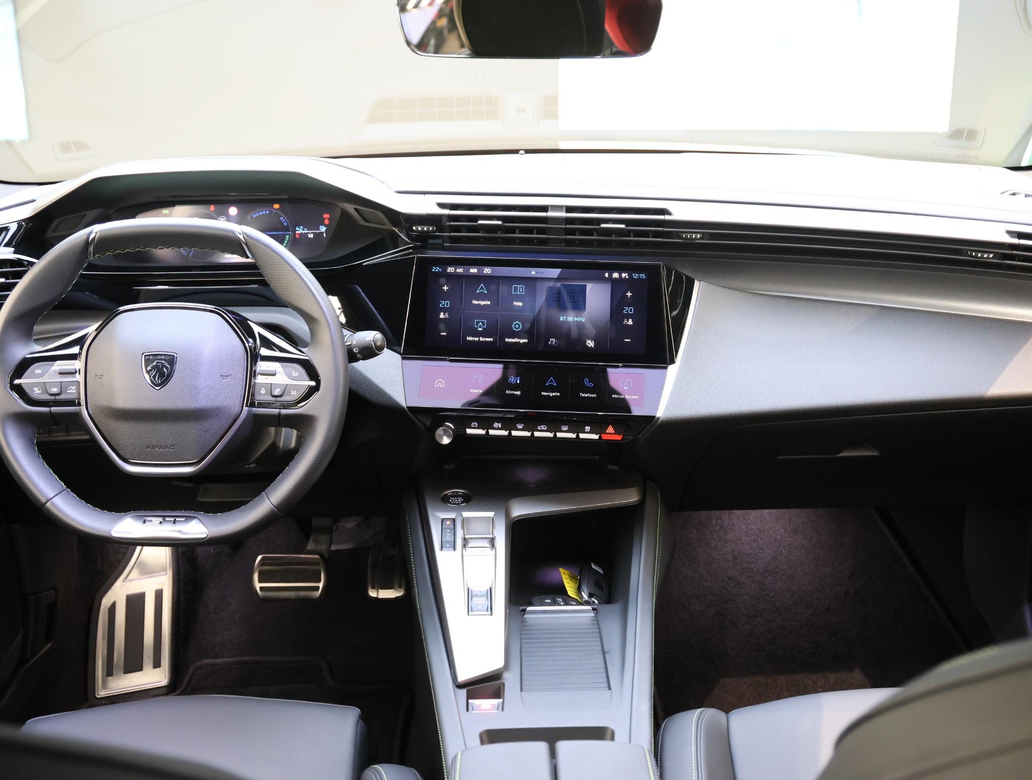 Foto van Peugeot E-308 SW