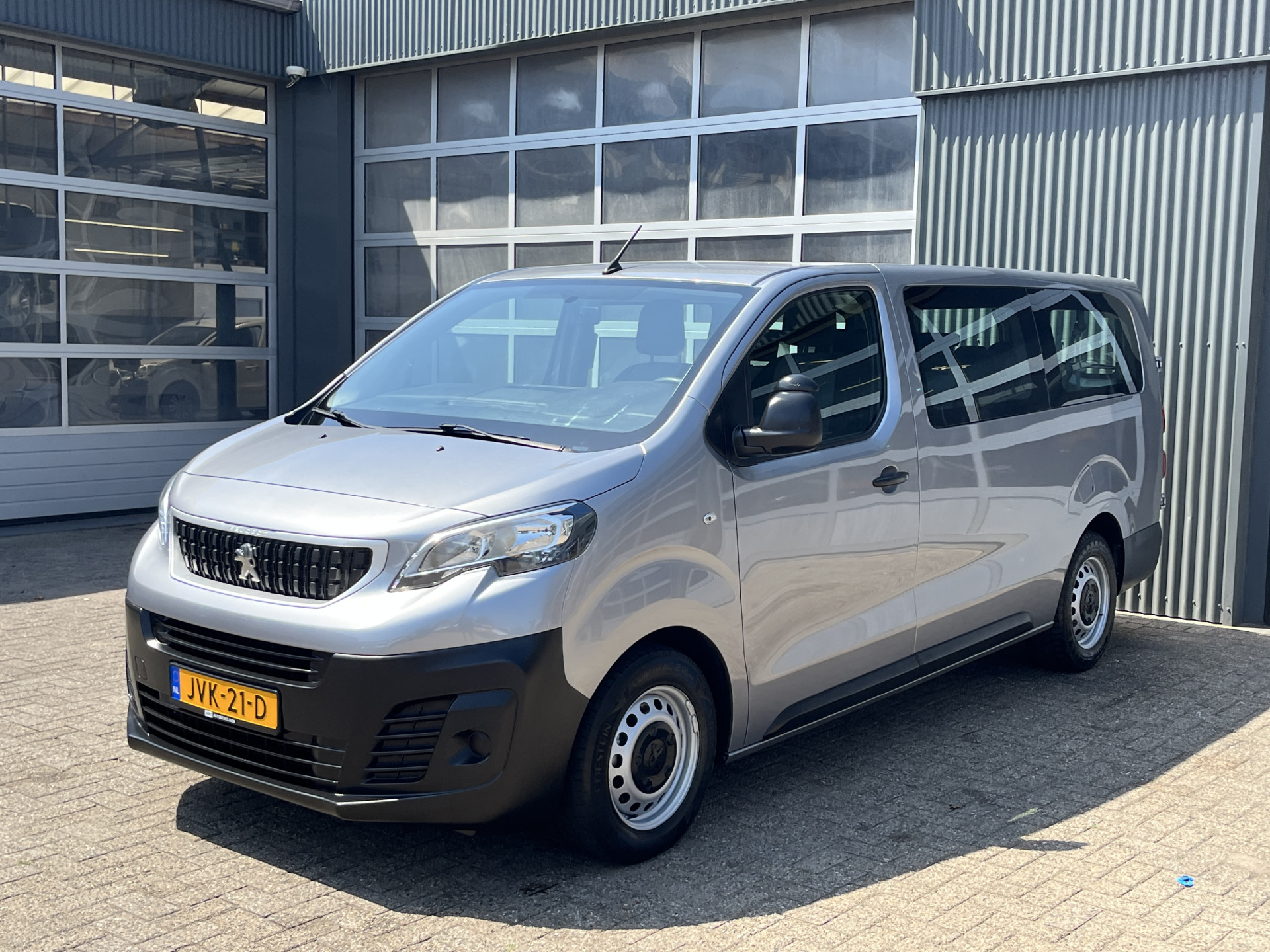Foto van Peugeot Traveller