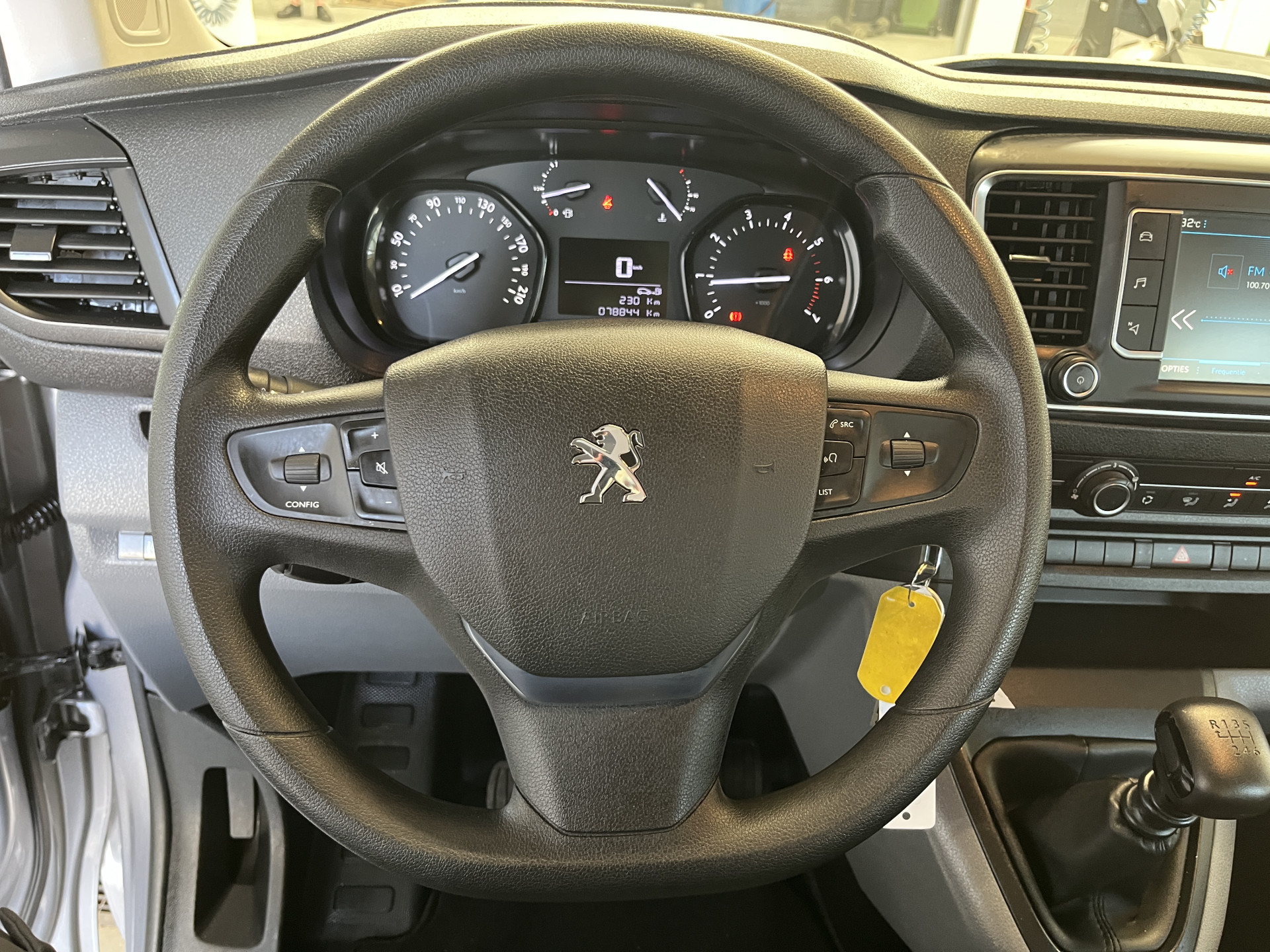 Foto van Peugeot Traveller