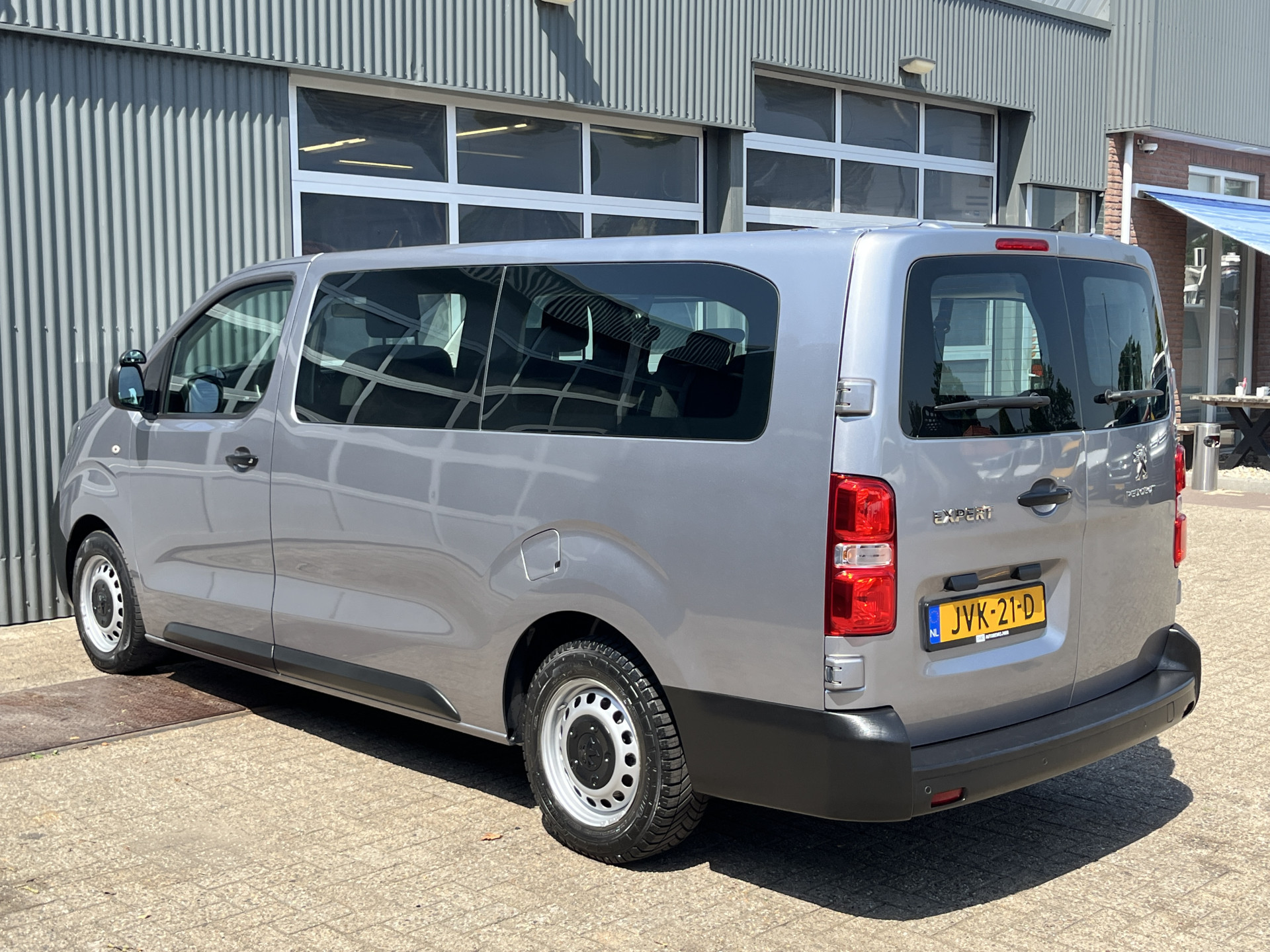 Foto van Peugeot Traveller