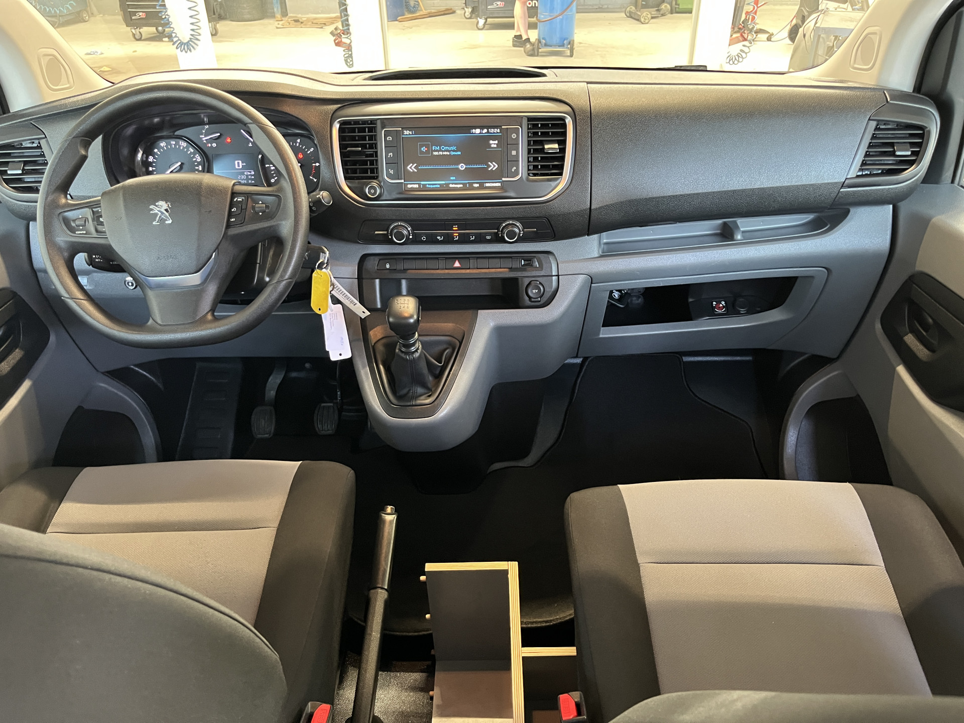 Foto van Peugeot Traveller