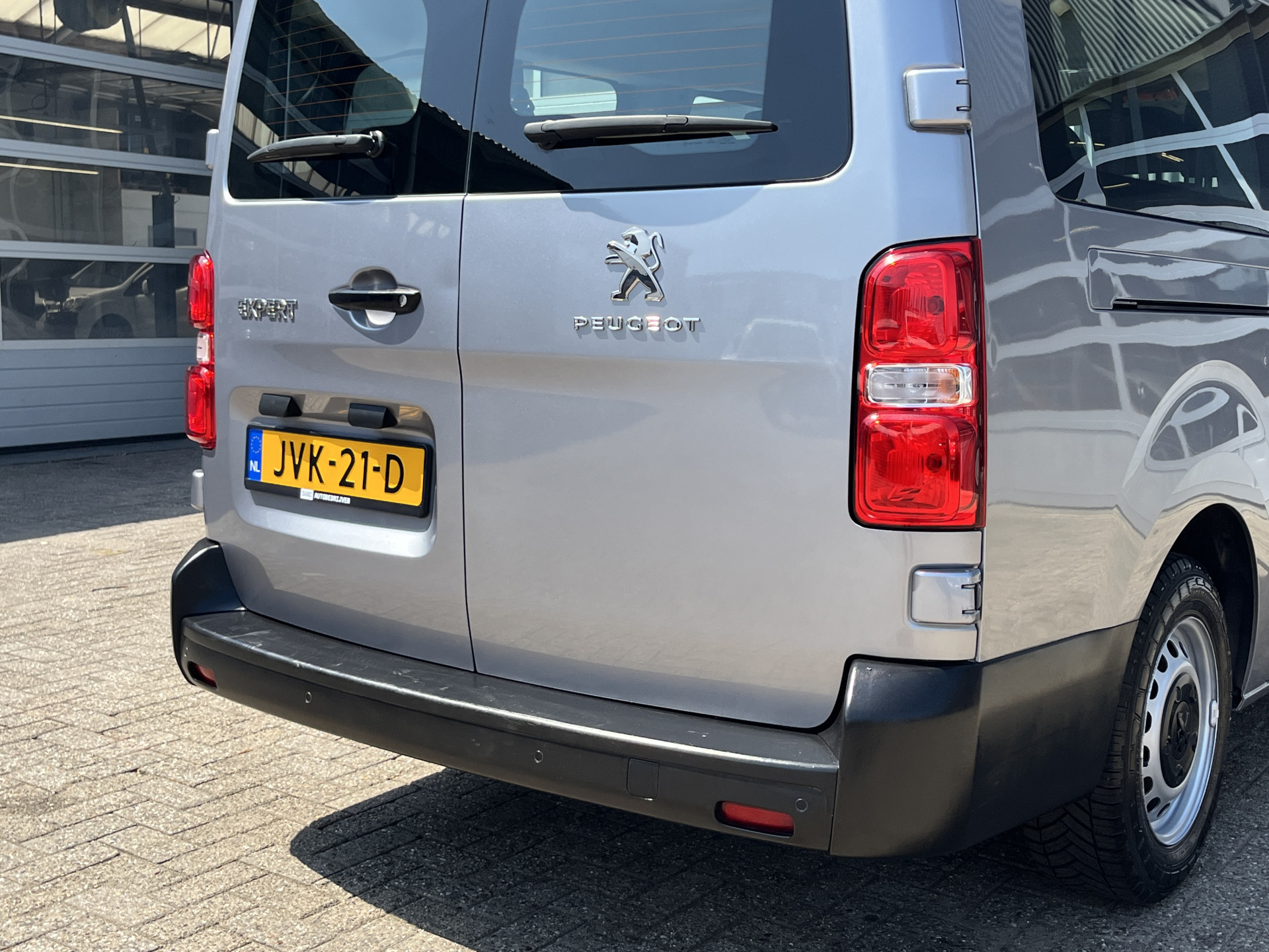 Foto van Peugeot Traveller