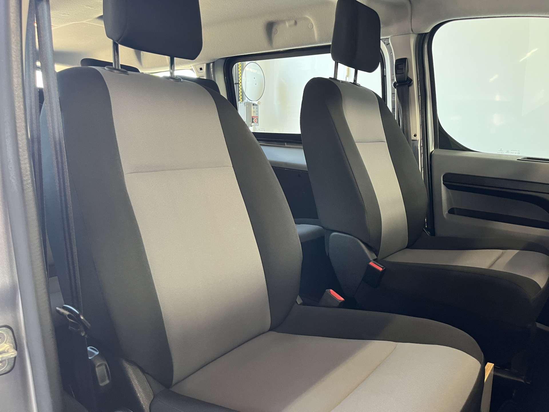 Foto van Peugeot Traveller