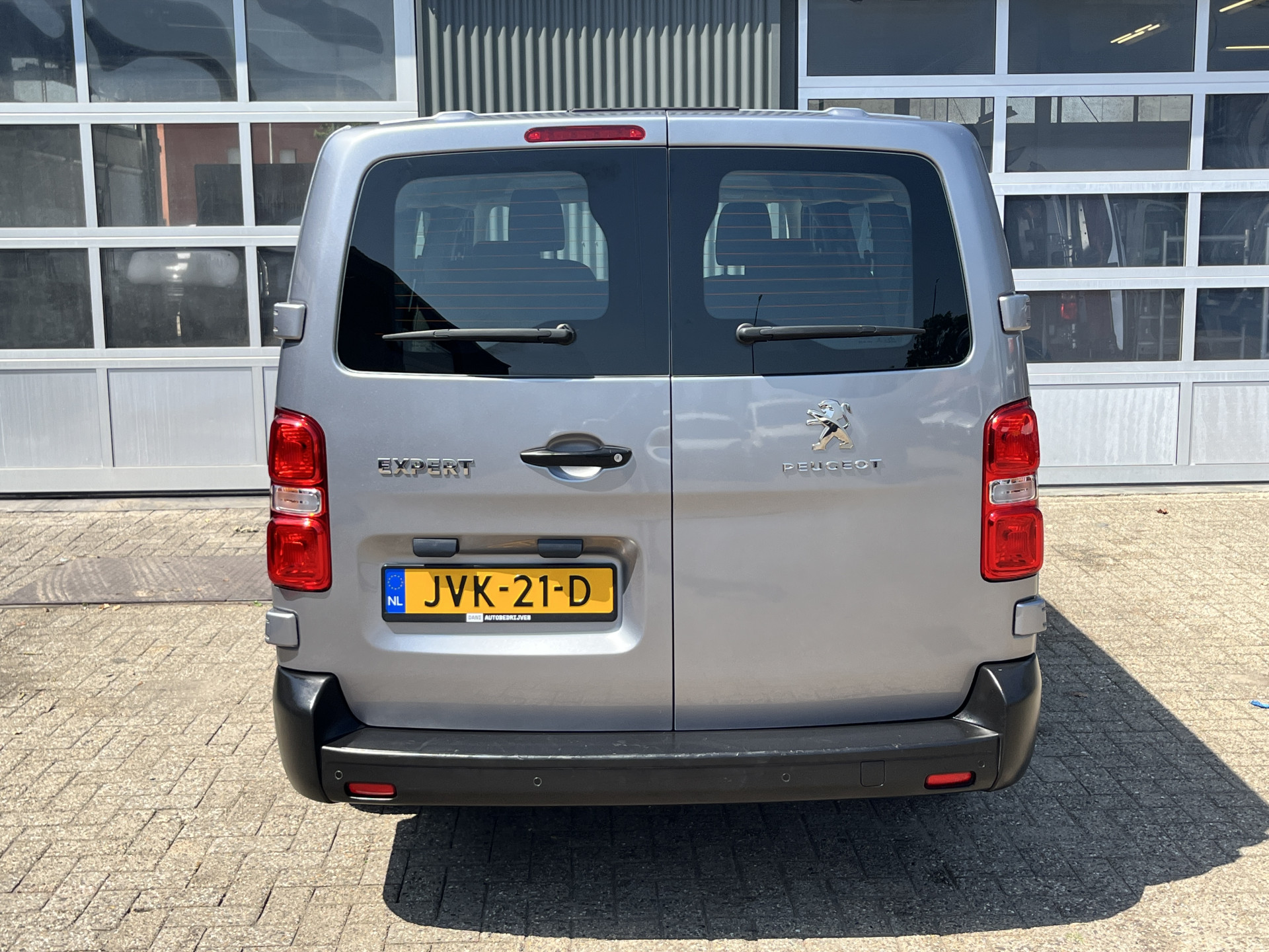 Foto van Peugeot Traveller