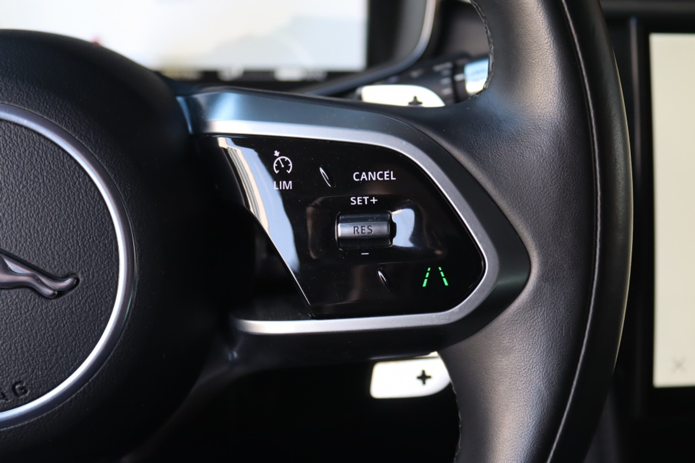 Foto van Jaguar F-pace