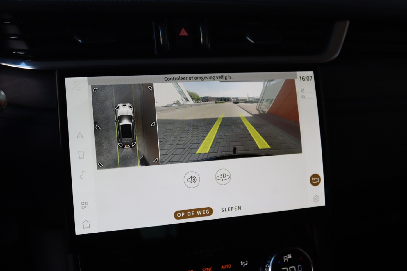 Foto van Jaguar F-pace