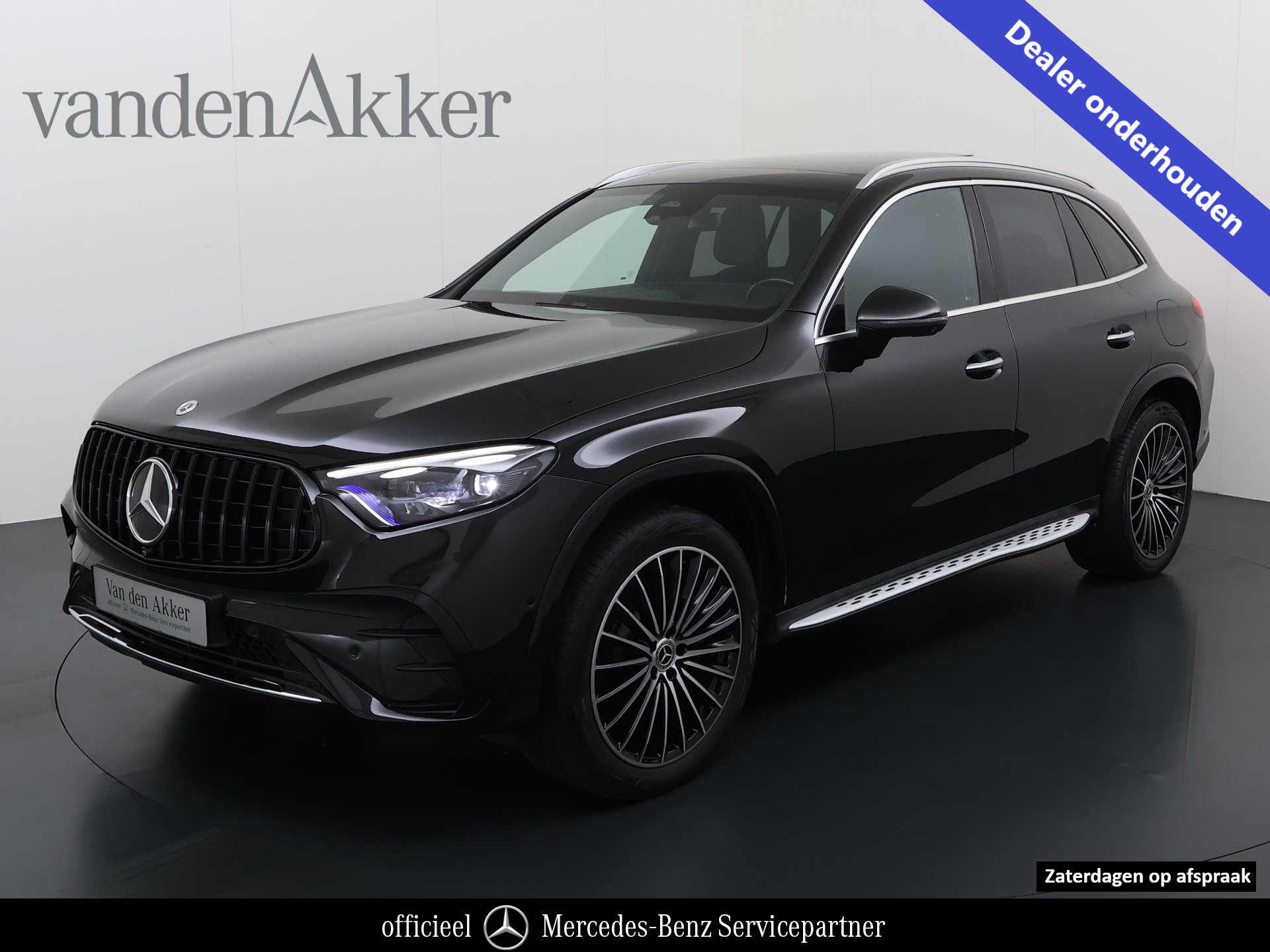 Mercedes-Benz GLC 300e AMG 4Matic // Panorama dak // Burmester // Memory // 360 Camera // 20 inch // Treeplanken // Sfeerverlichting // Keyless 2023 - voorkant