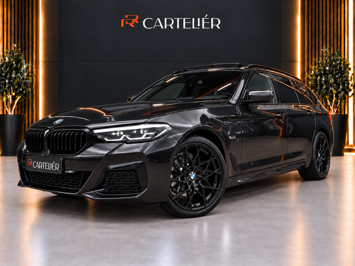 BMW 5-serie Touring 530e xDrive M-Sport 2021 - voorkant