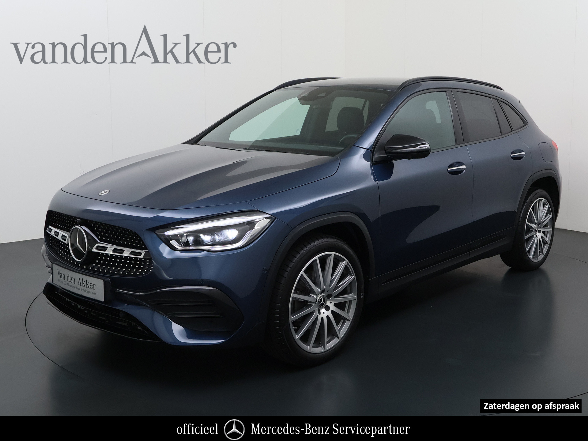 Mercedes-Benz Gla 250e AMG // Distronic // Headup // 360 Camera // MultiBeam // Keyless // 20" // Advanced Audio // Carplay 2023 - voorkant