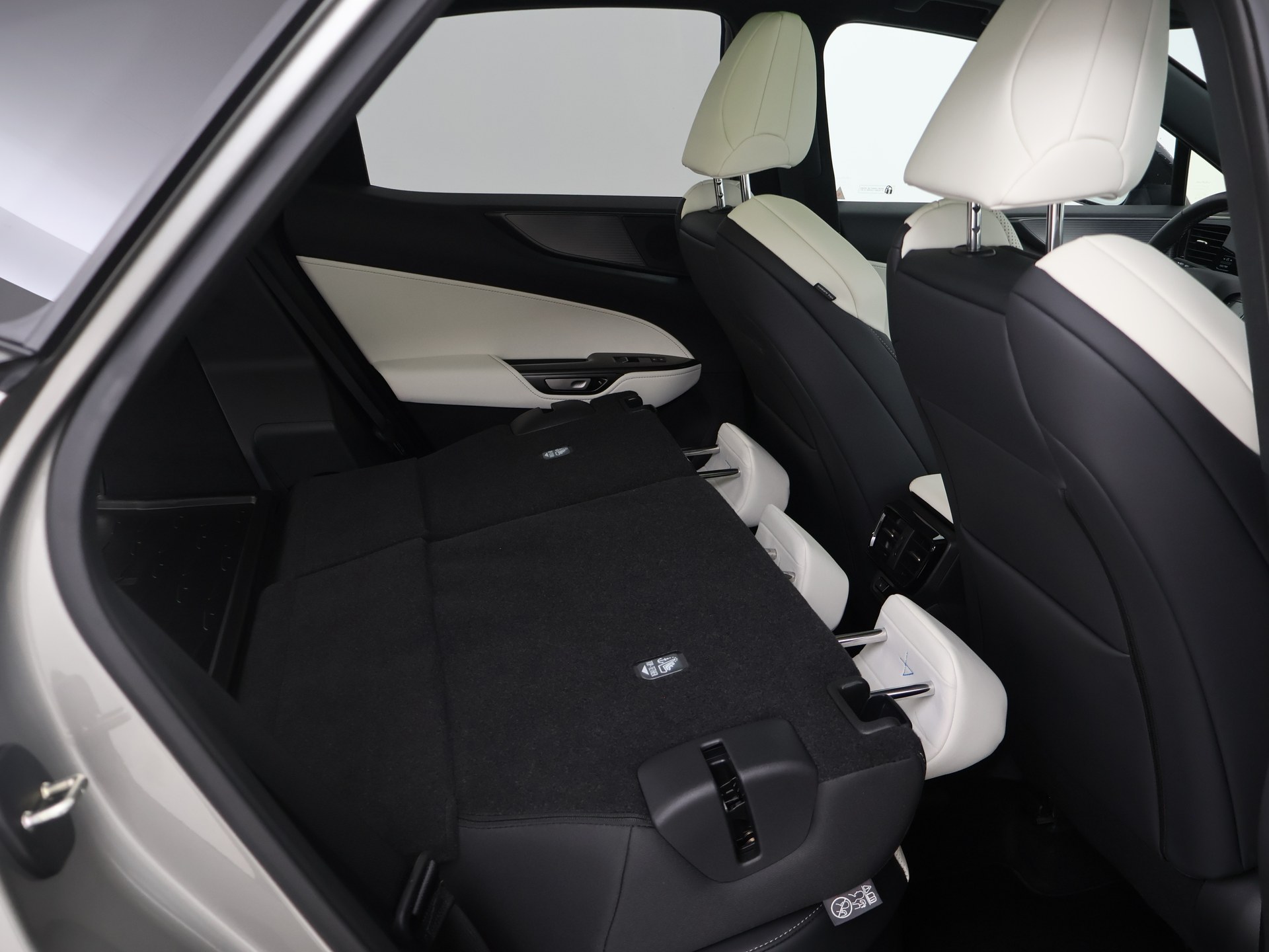 Foto van Lexus NX