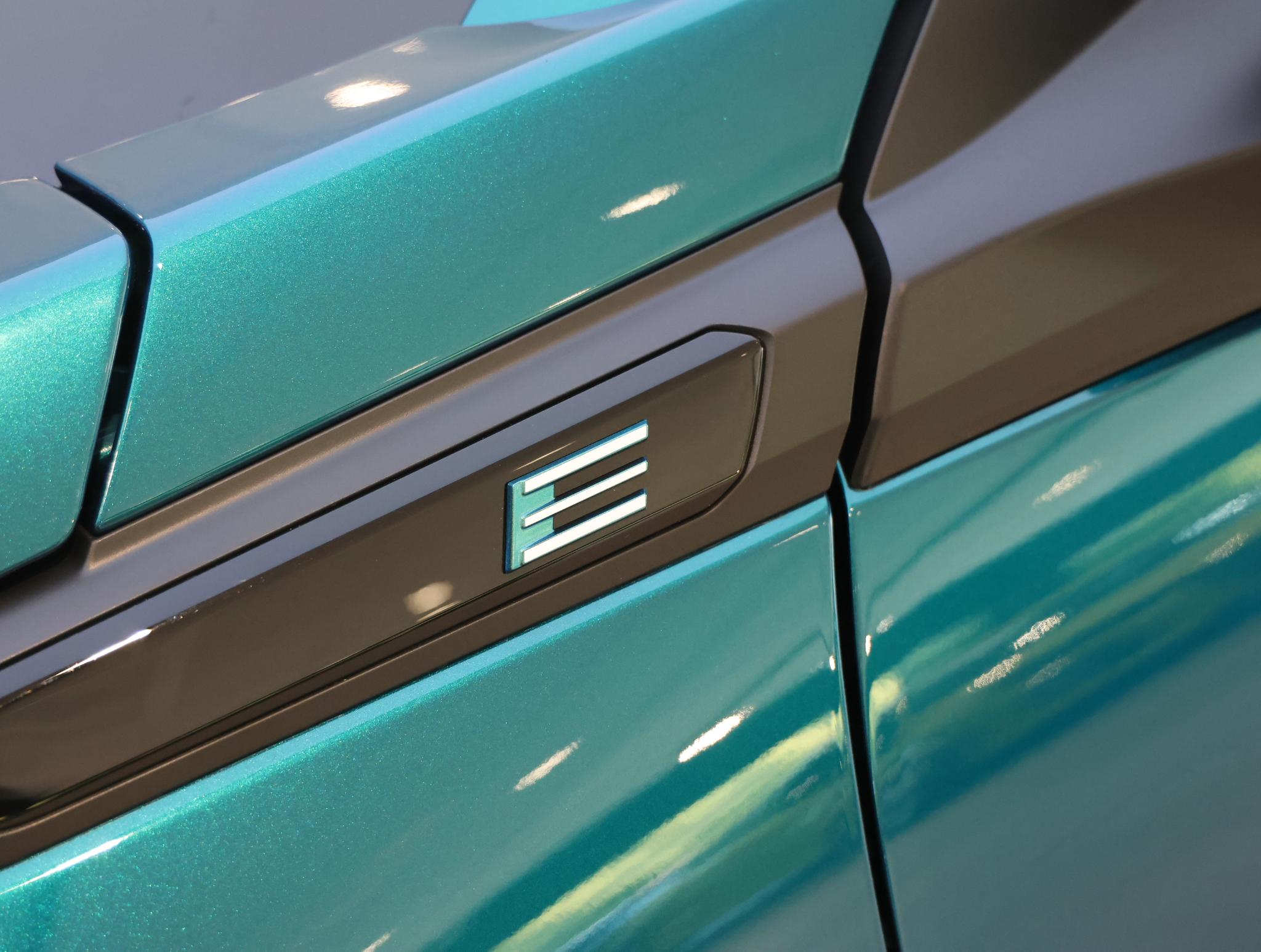 Foto van Peugeot E-2008