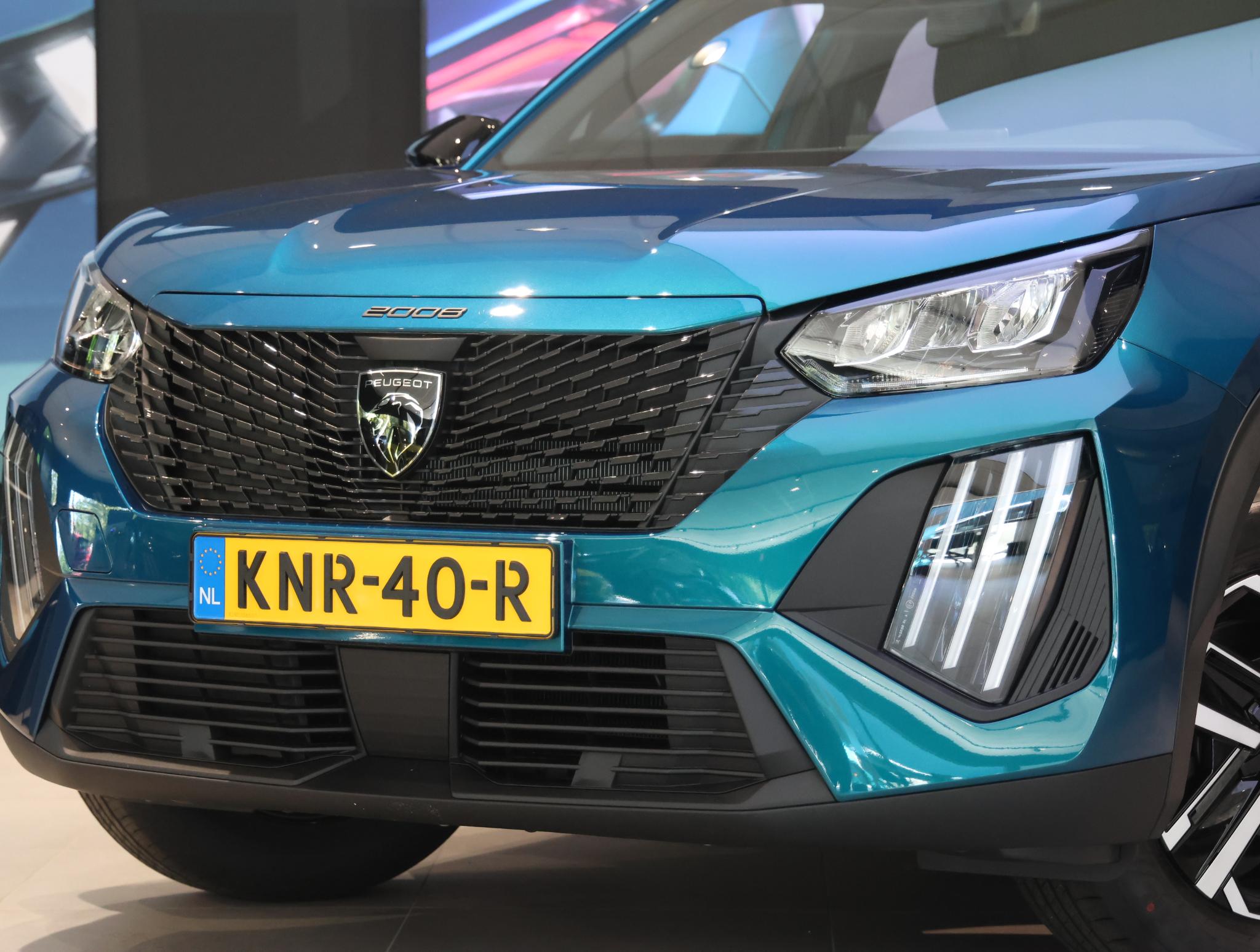 Foto van Peugeot E-2008