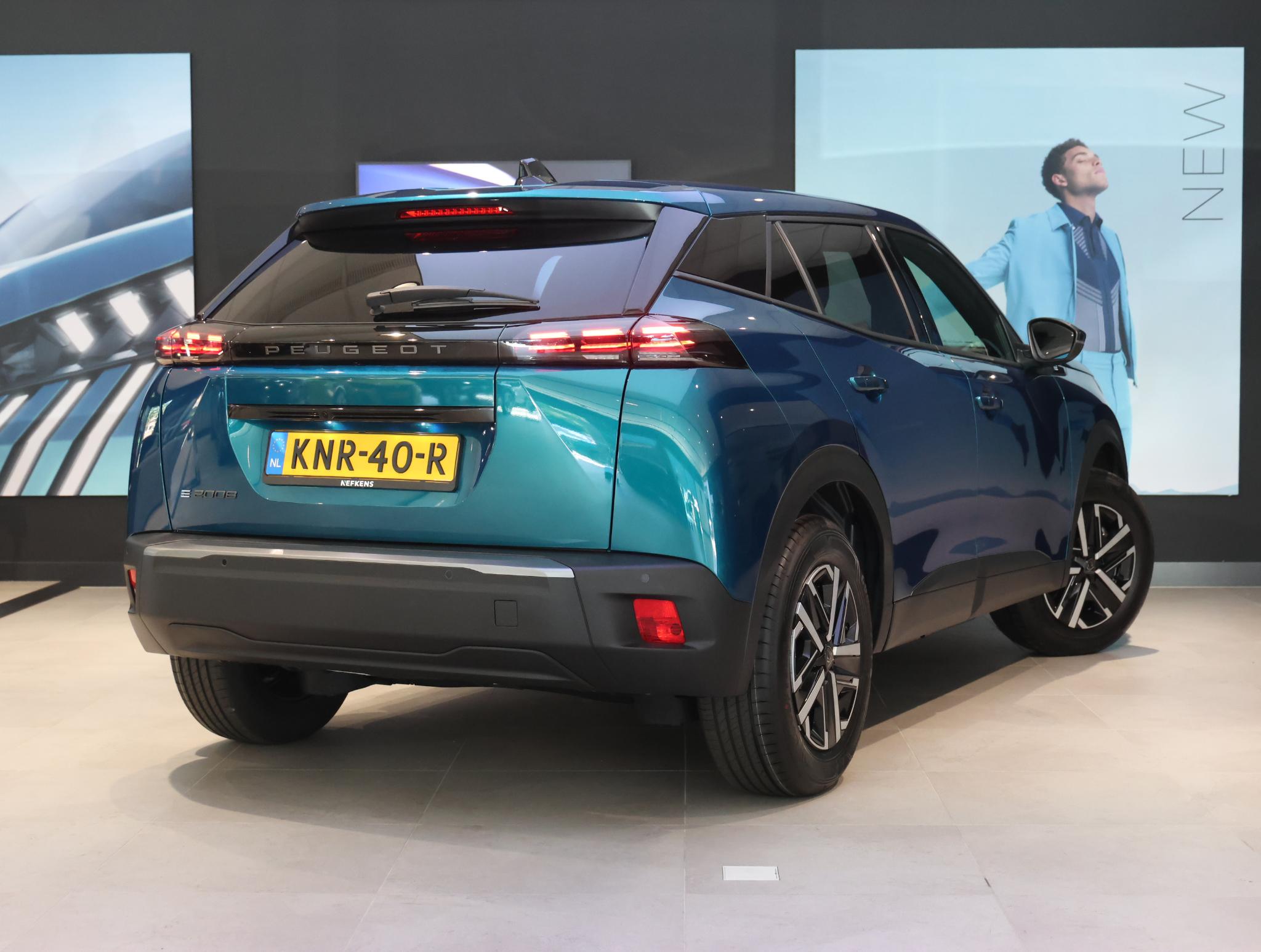 Foto van Peugeot E-2008