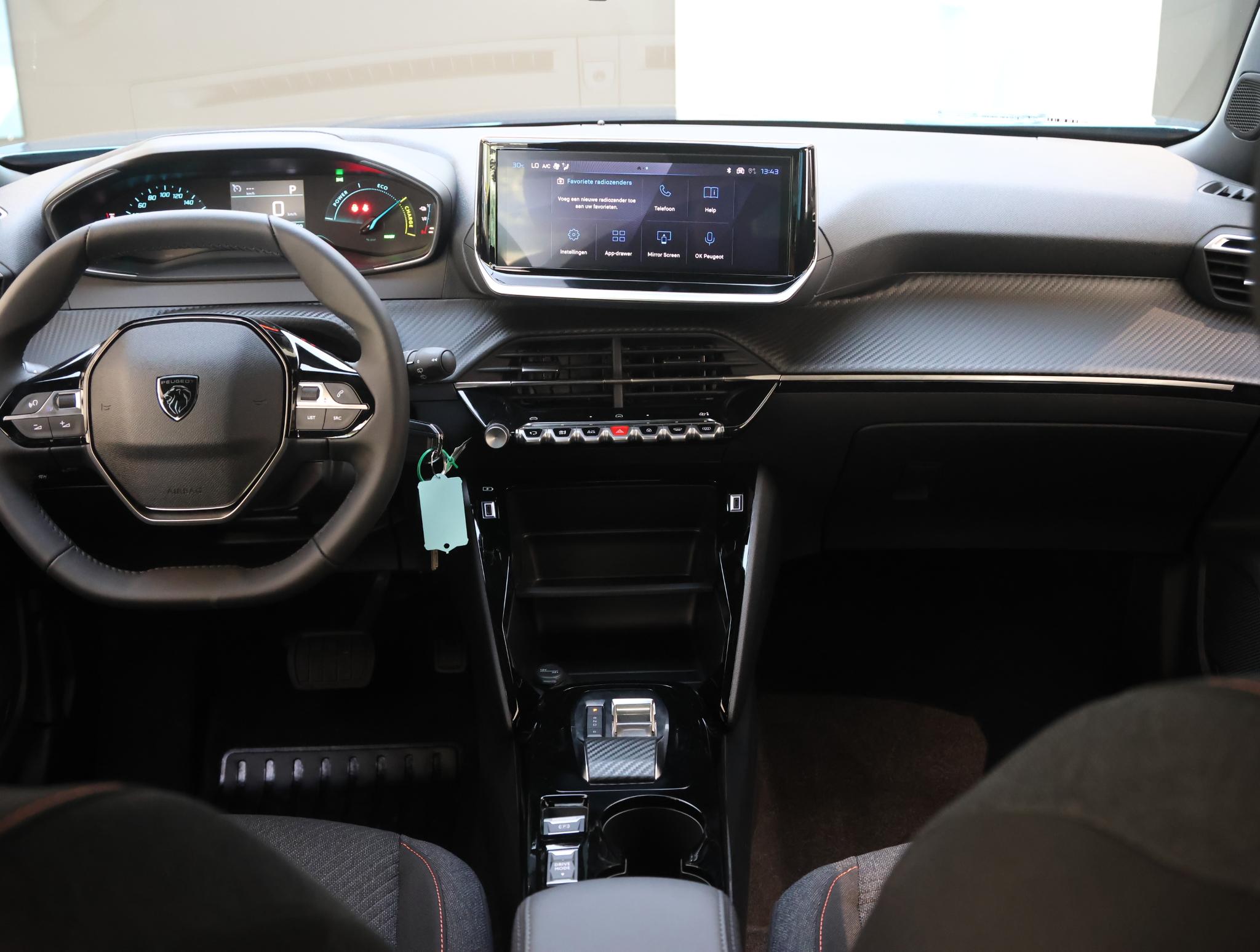 Foto van Peugeot E-2008