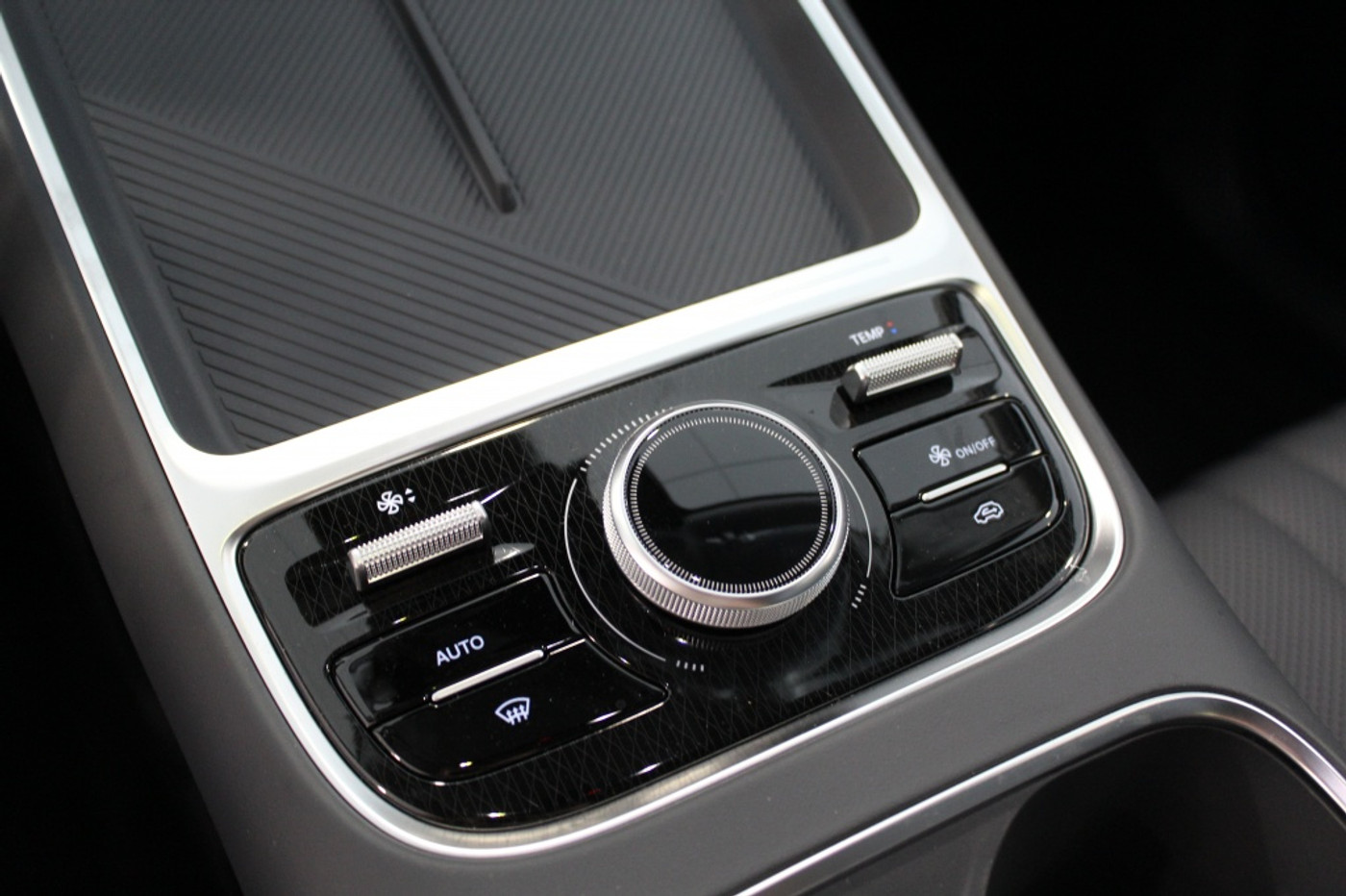 Foto van Geely Starray Em-i