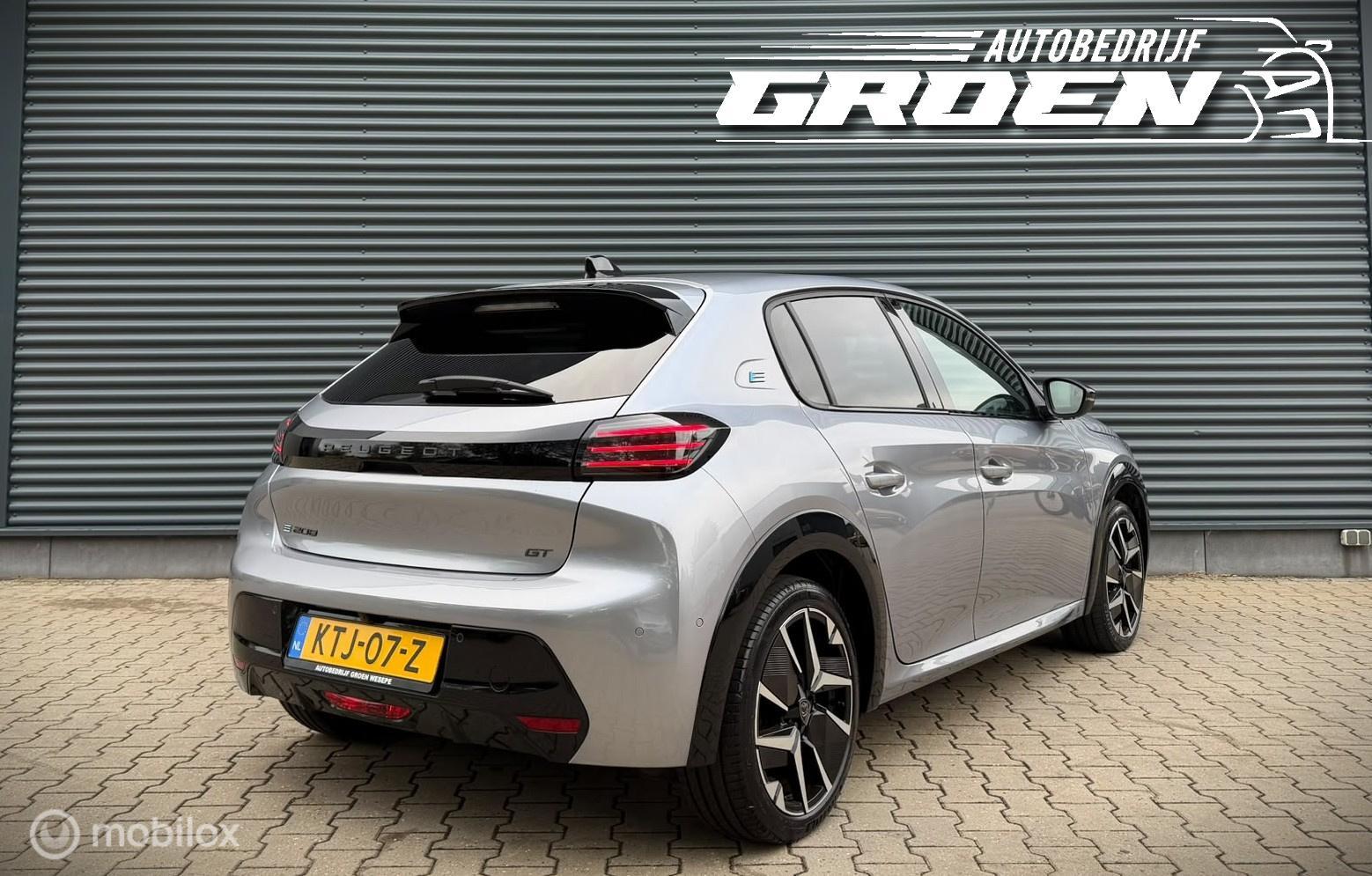 Foto van Peugeot E-208