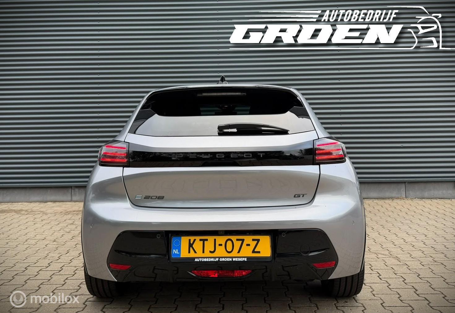 Foto van Peugeot E-208