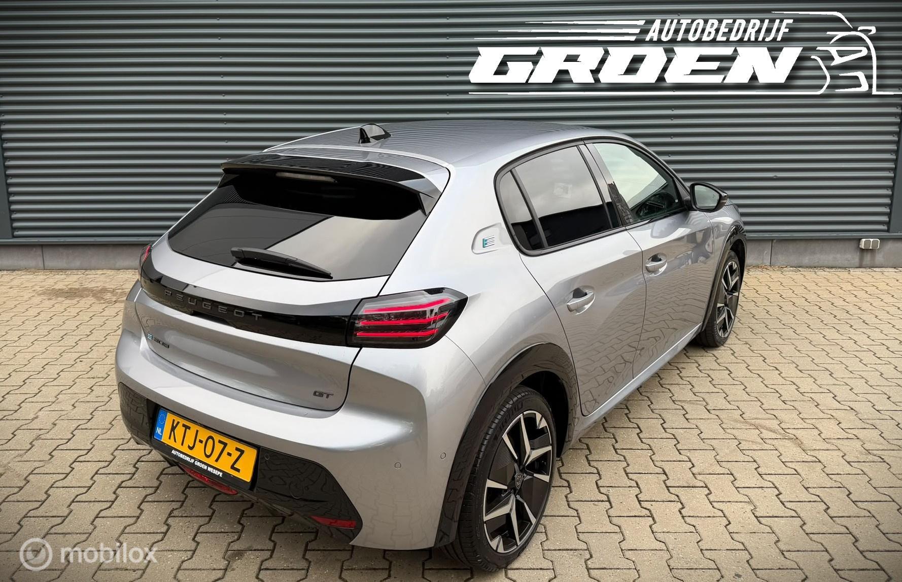 Foto van Peugeot E-208