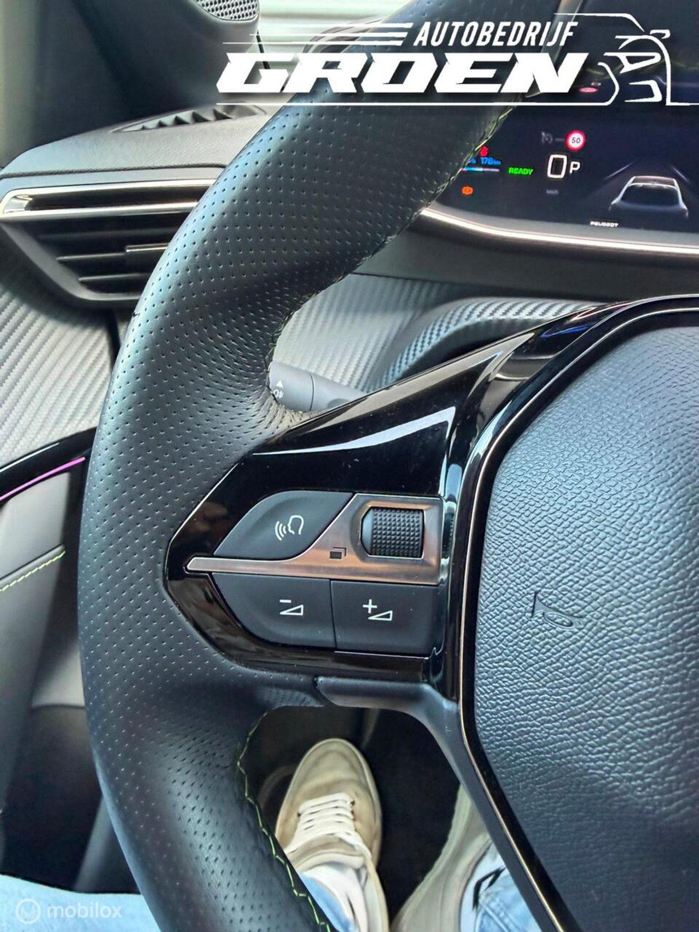 Foto van Peugeot E-208