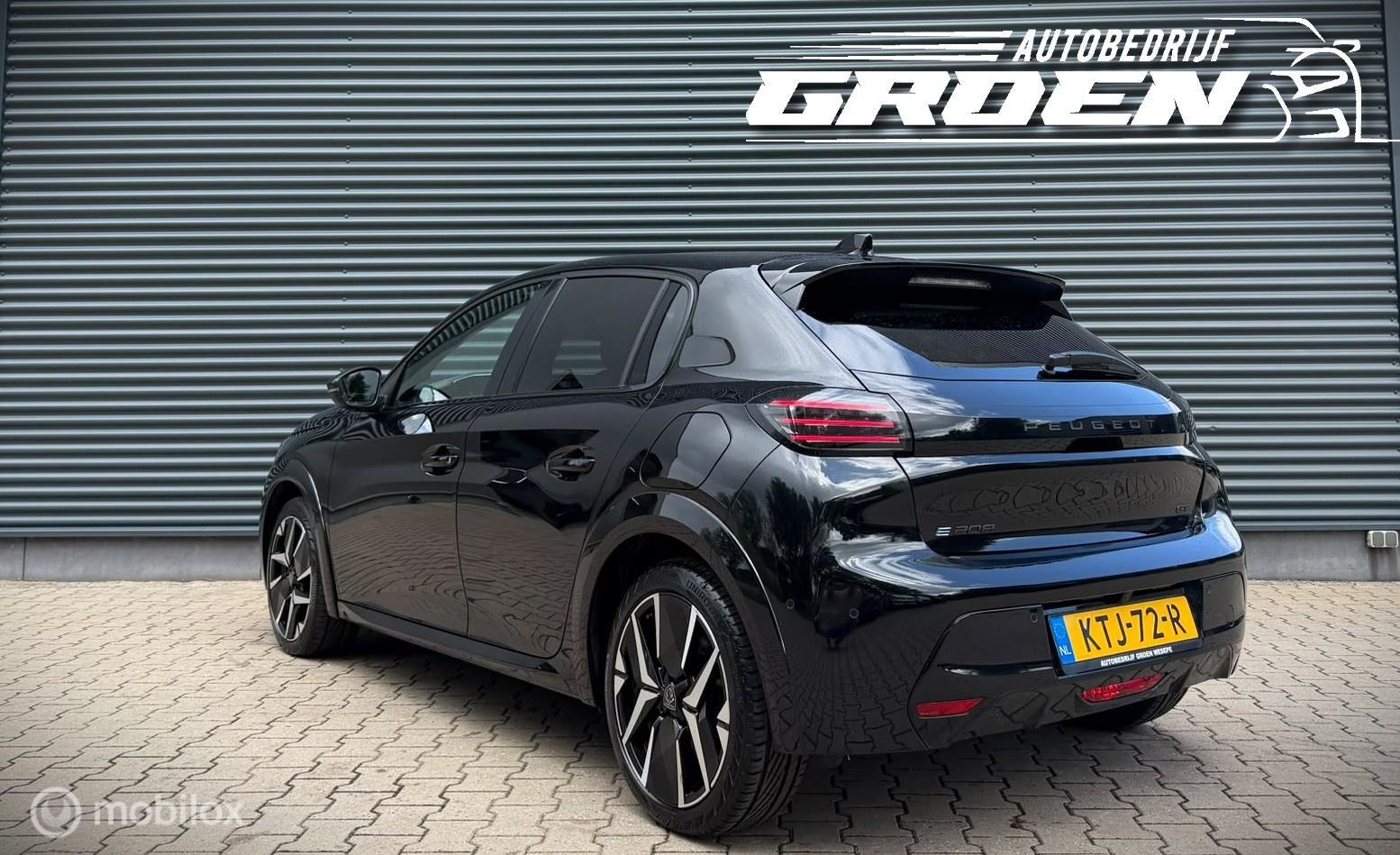 Foto van Peugeot E-208