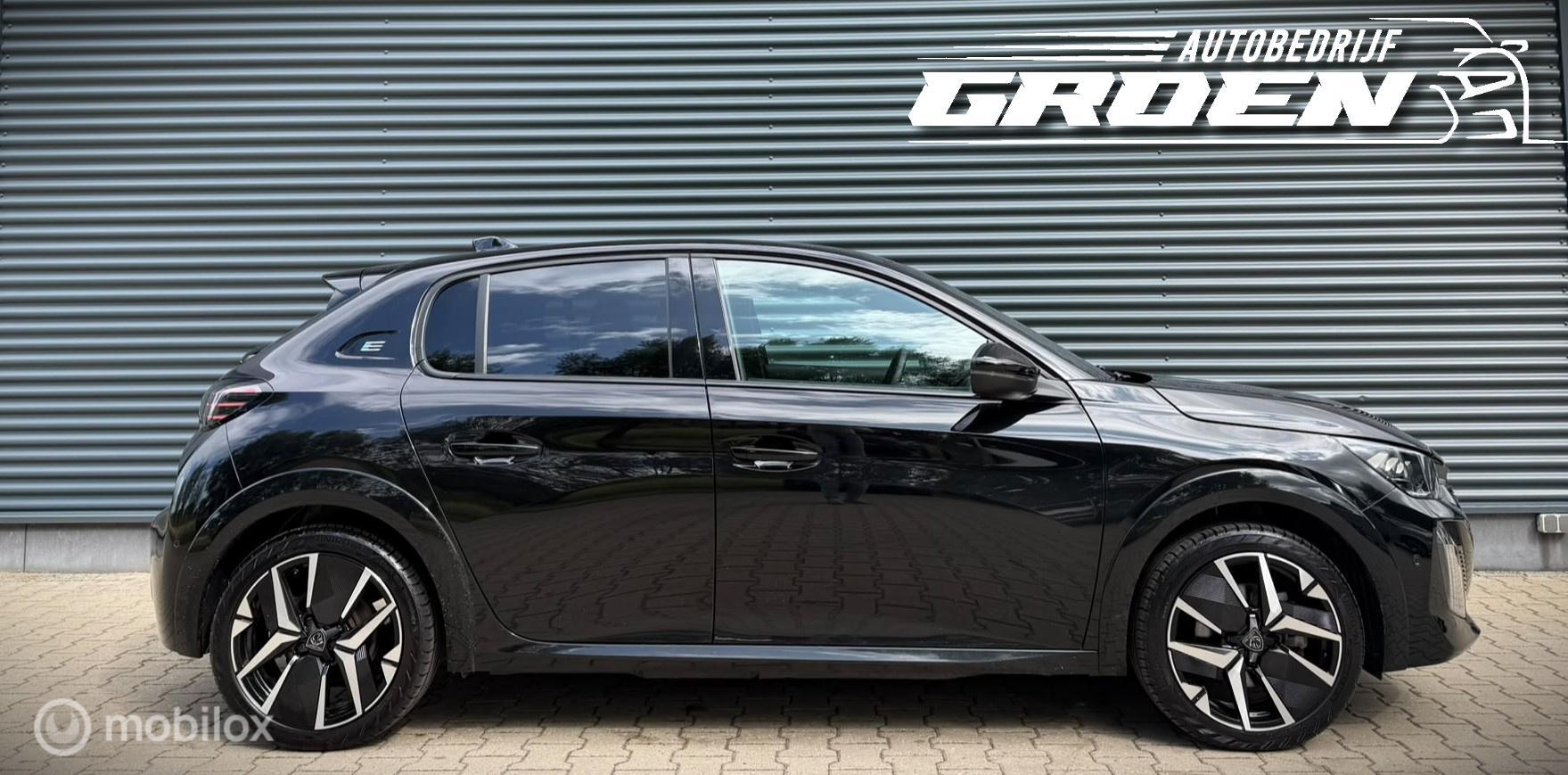Foto van Peugeot E-208