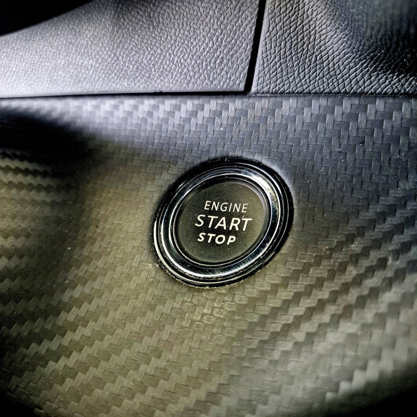 Foto van Peugeot E-208