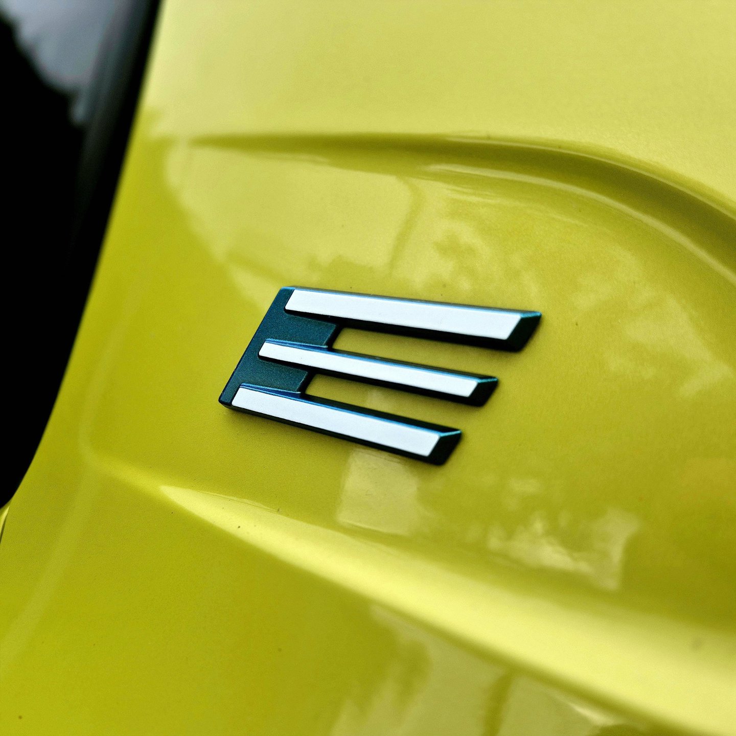 Foto van Peugeot E-208