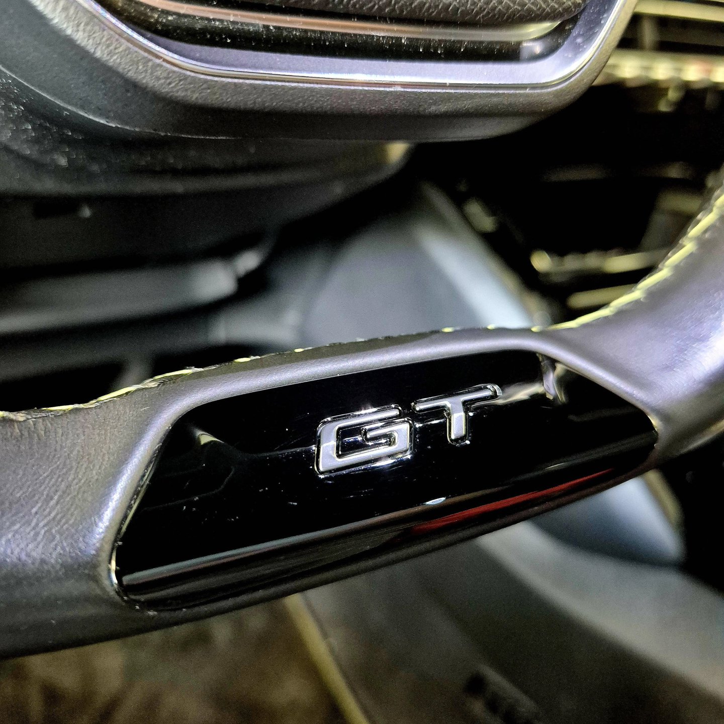 Foto van Peugeot E-208