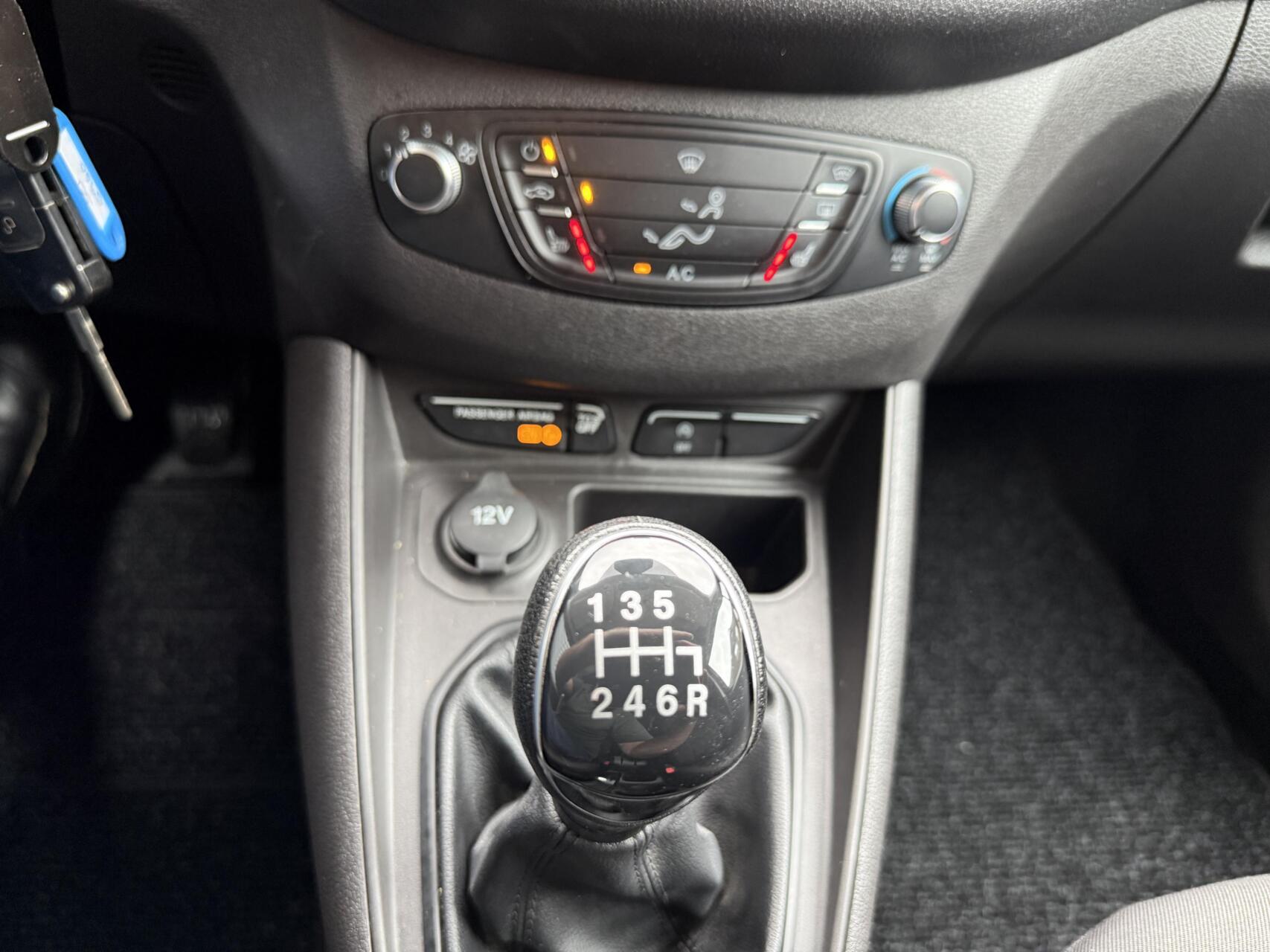 Foto van Ford Transit Courier