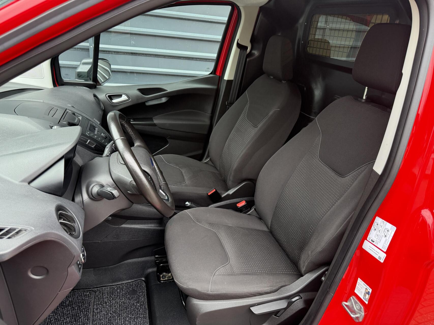 Foto van Ford Transit Courier