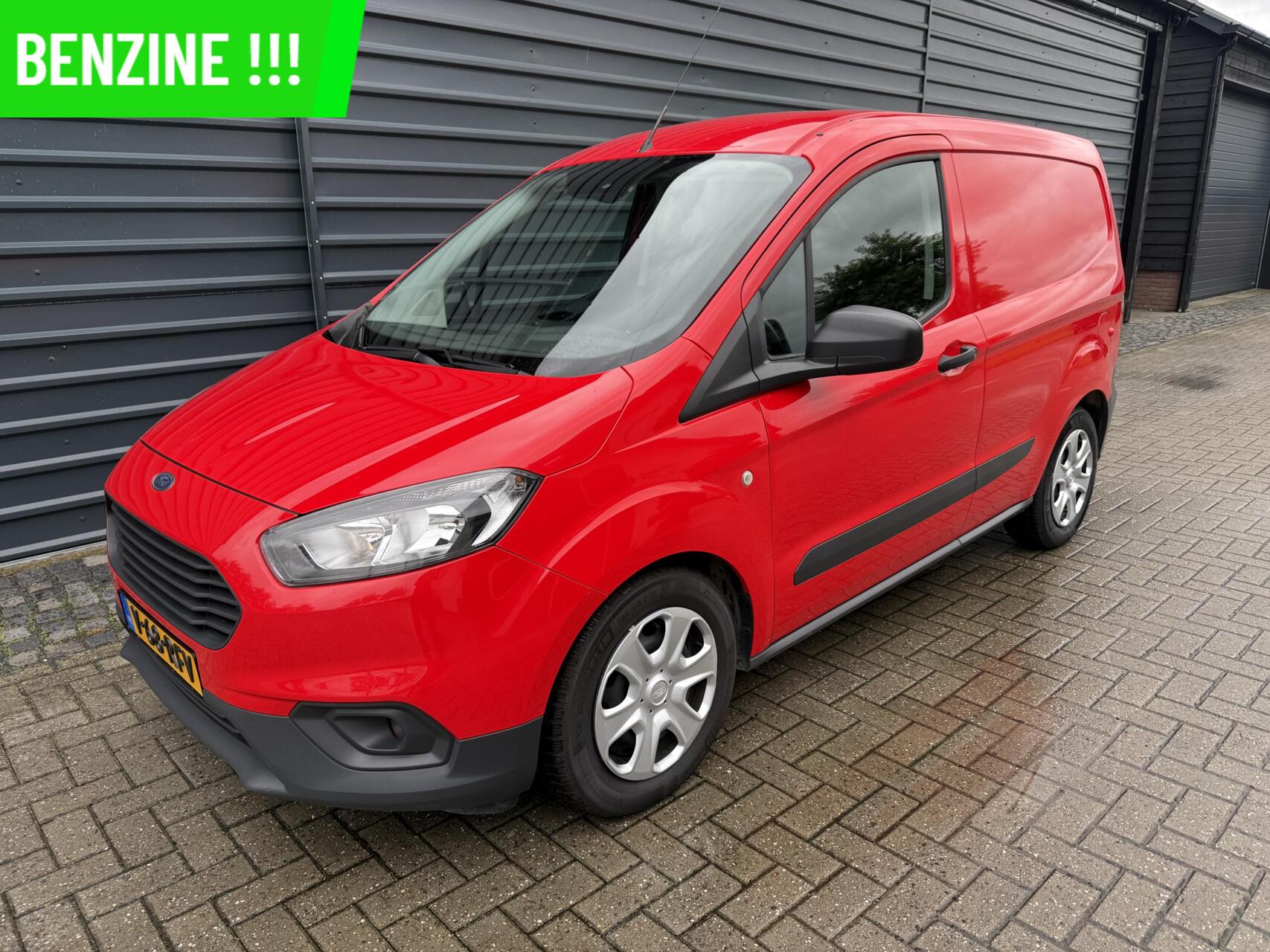 Ford Transit Courier 1.0 Benzine,Airco,Cruise,Stoelverwarming. 2022 - voorkant
