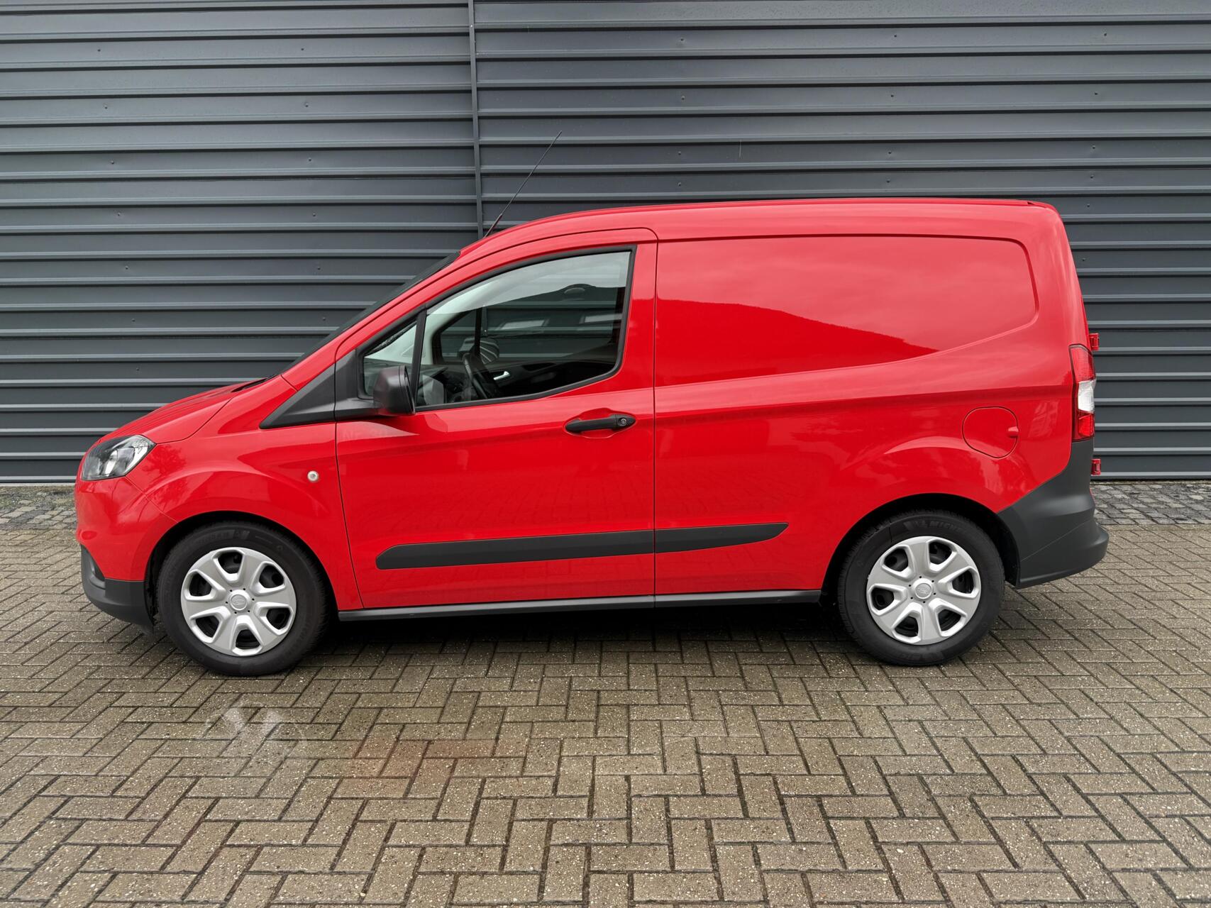 Foto van Ford Transit Courier