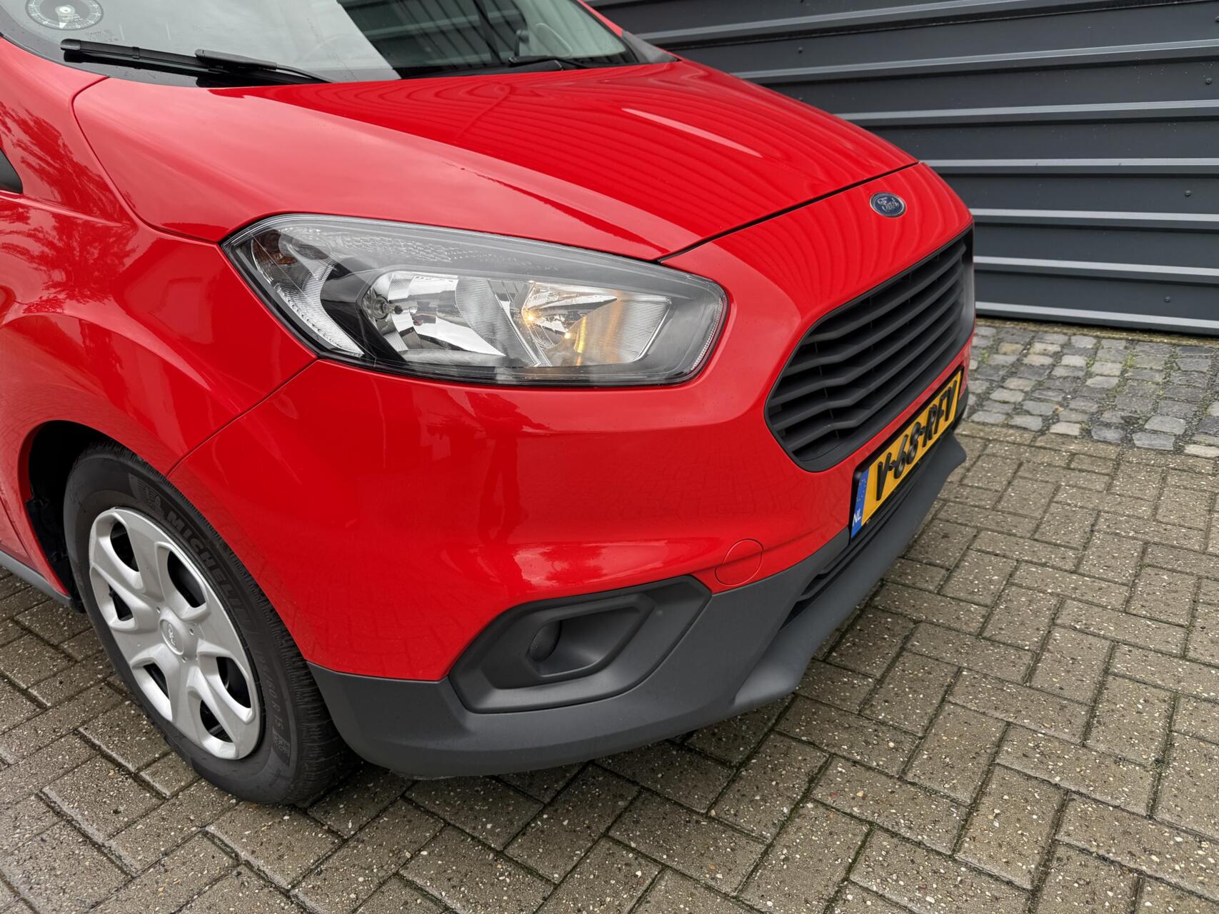 Foto van Ford Transit Courier
