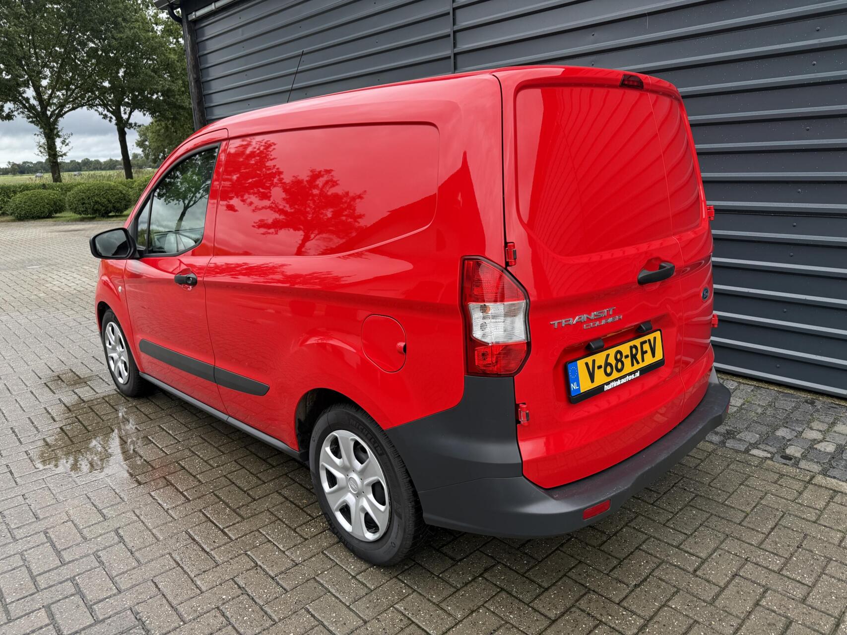 Foto van Ford Transit Courier