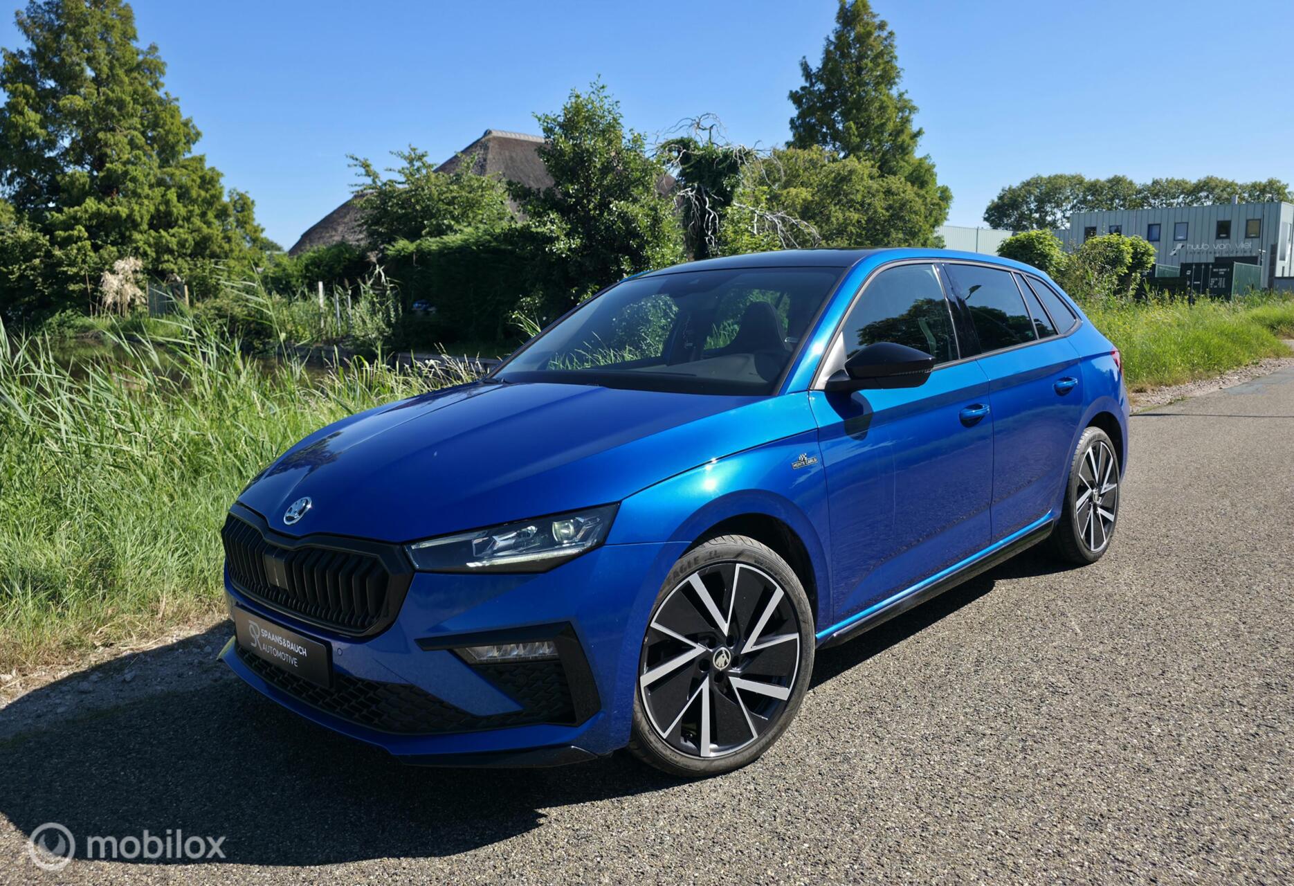 Skoda Scala 1.0 TSI ACT Monte Carlo / Pano / Cam. / Carplay 2025 - voorkant
