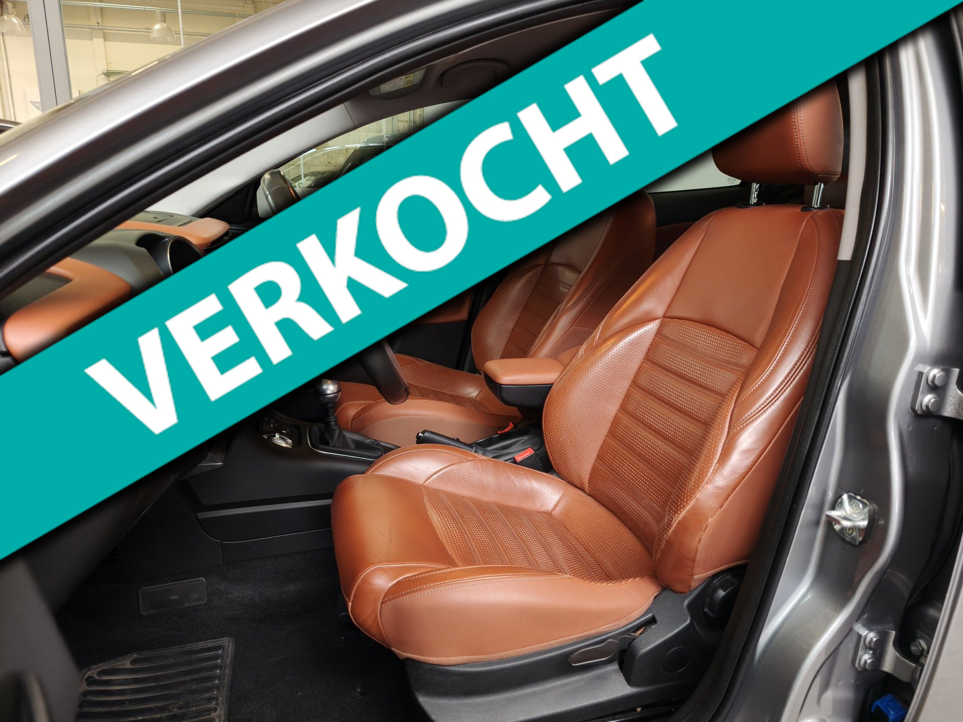 Alfa Romeo Giulietta 1.4 T Navi - Cognac Leder - 100% onderhouden 2017 - voorkant
