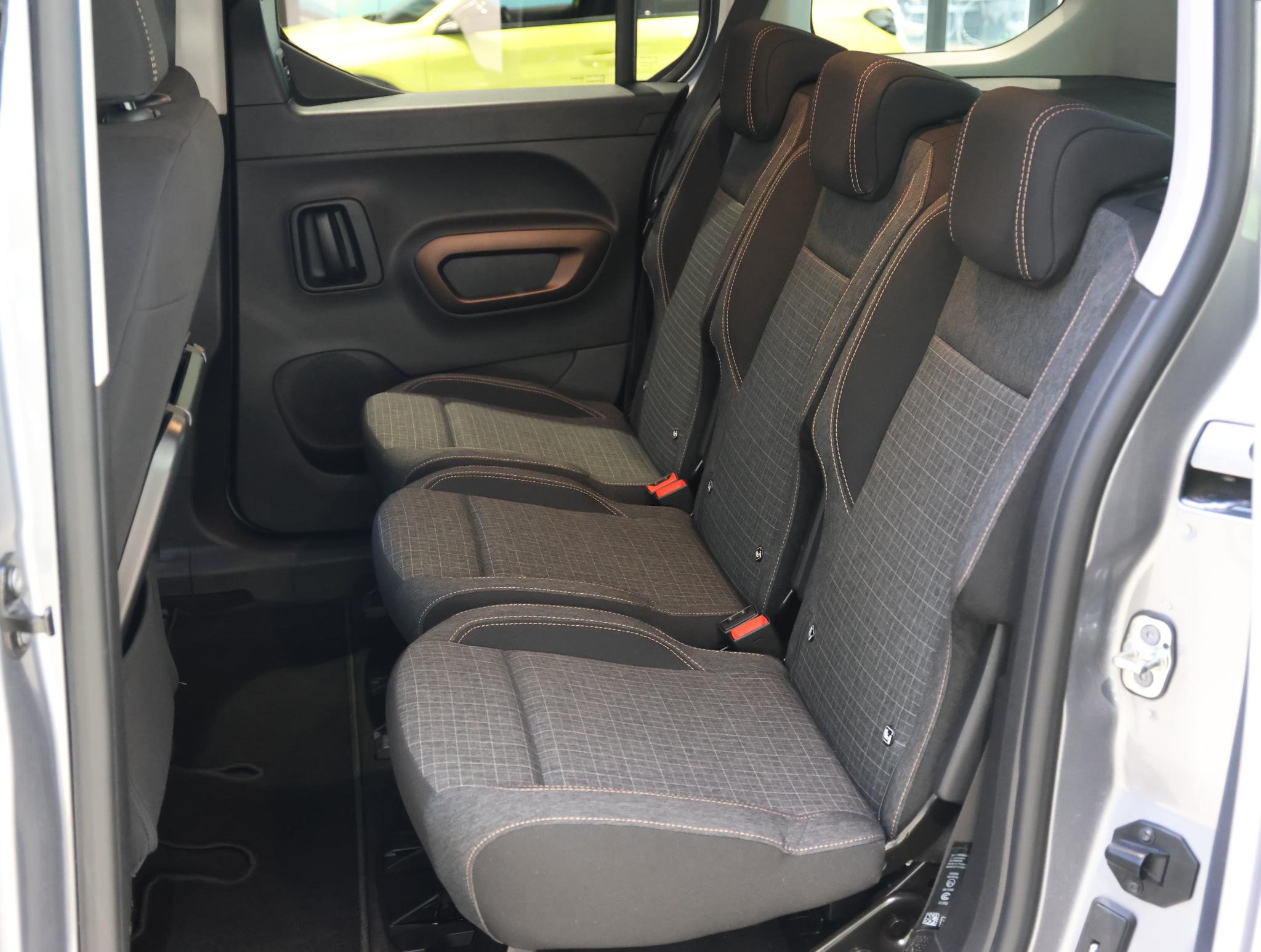 Foto van Peugeot E-rifter