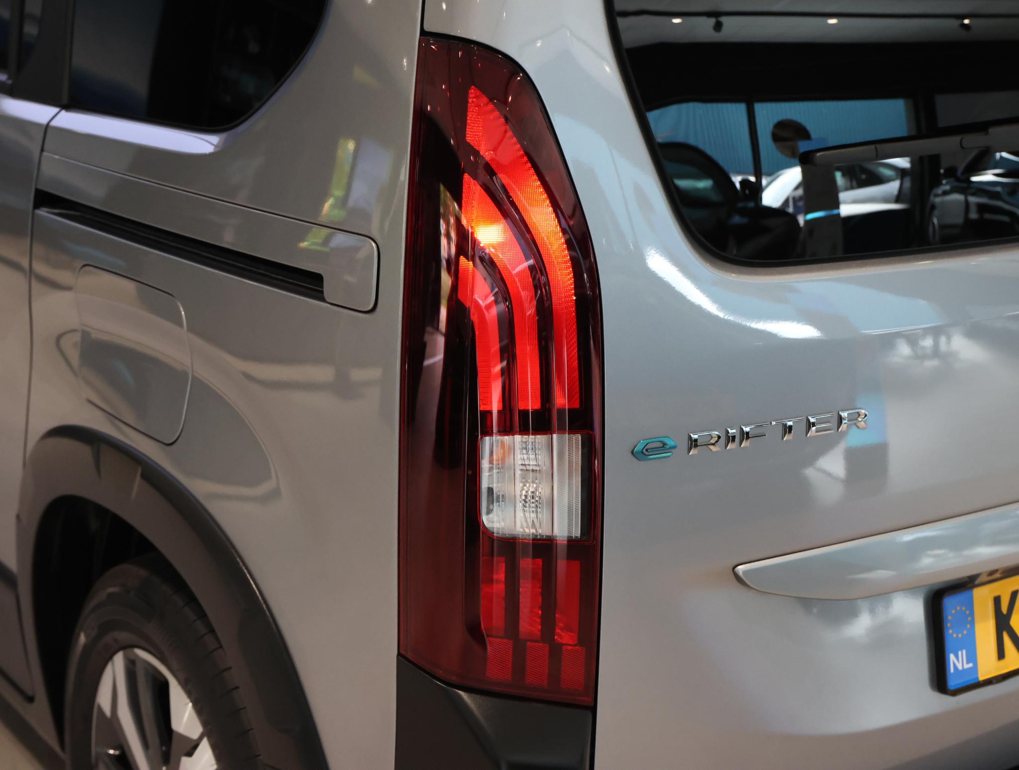 Foto van Peugeot E-rifter