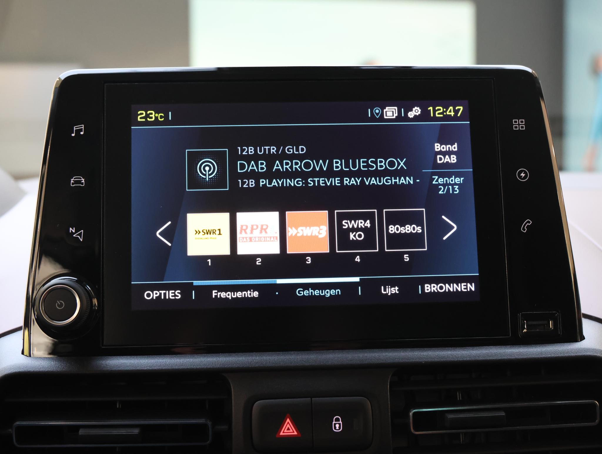 Foto van Peugeot E-rifter