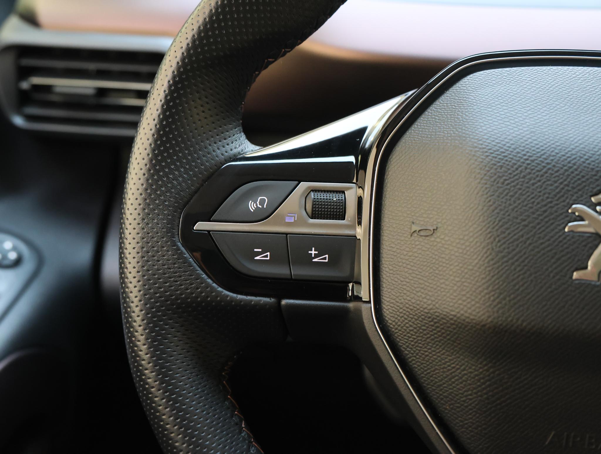 Foto van Peugeot E-rifter
