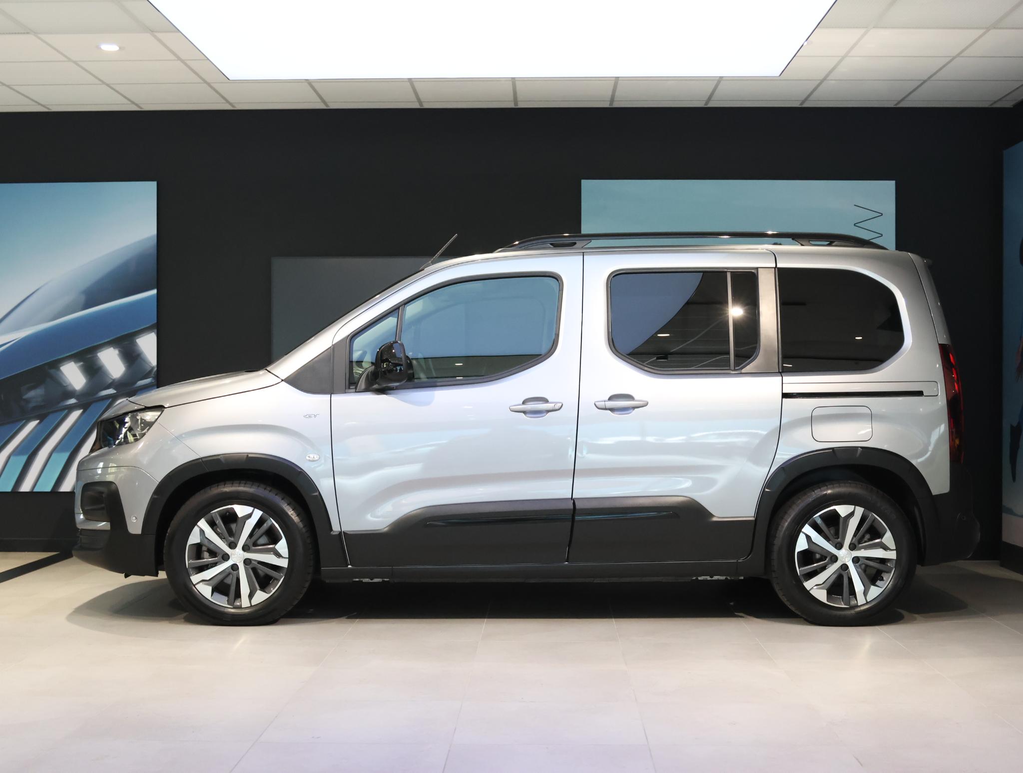 Foto van Peugeot E-rifter