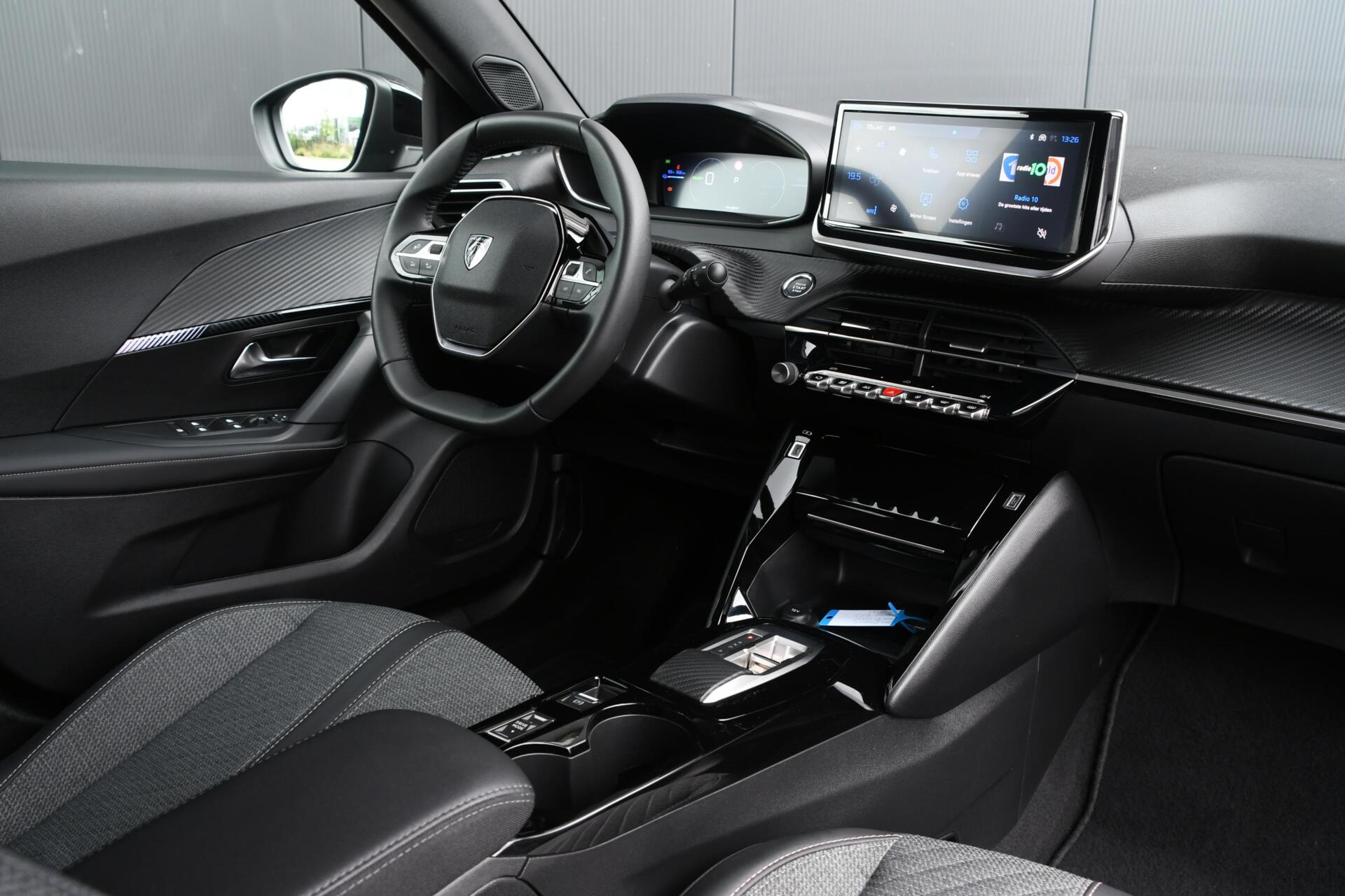 Foto van Peugeot E-2008
