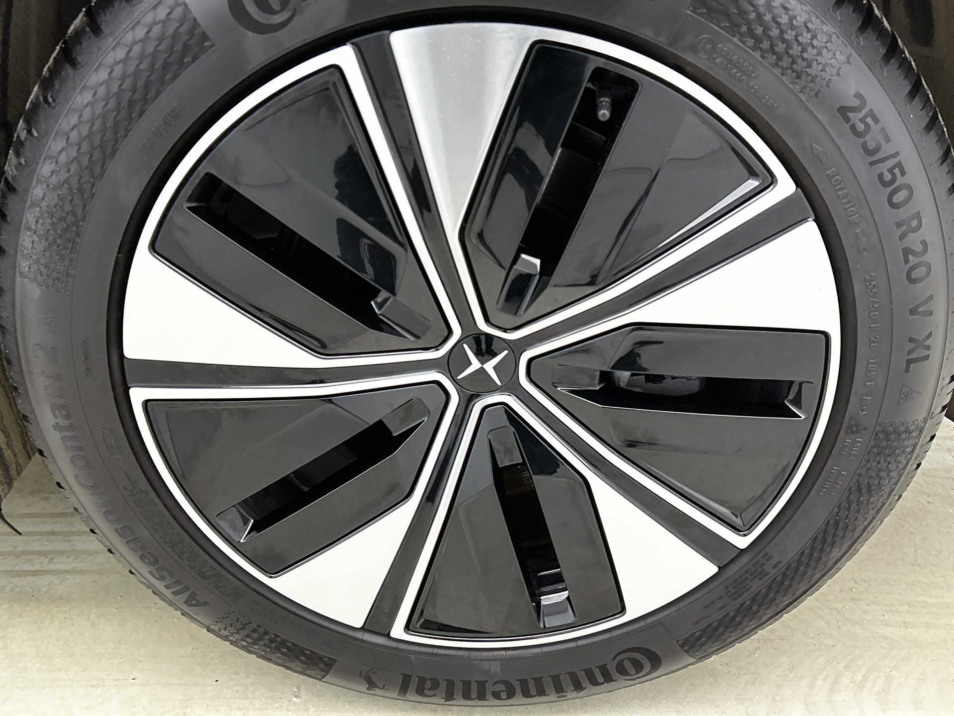 Foto van Polestar 4