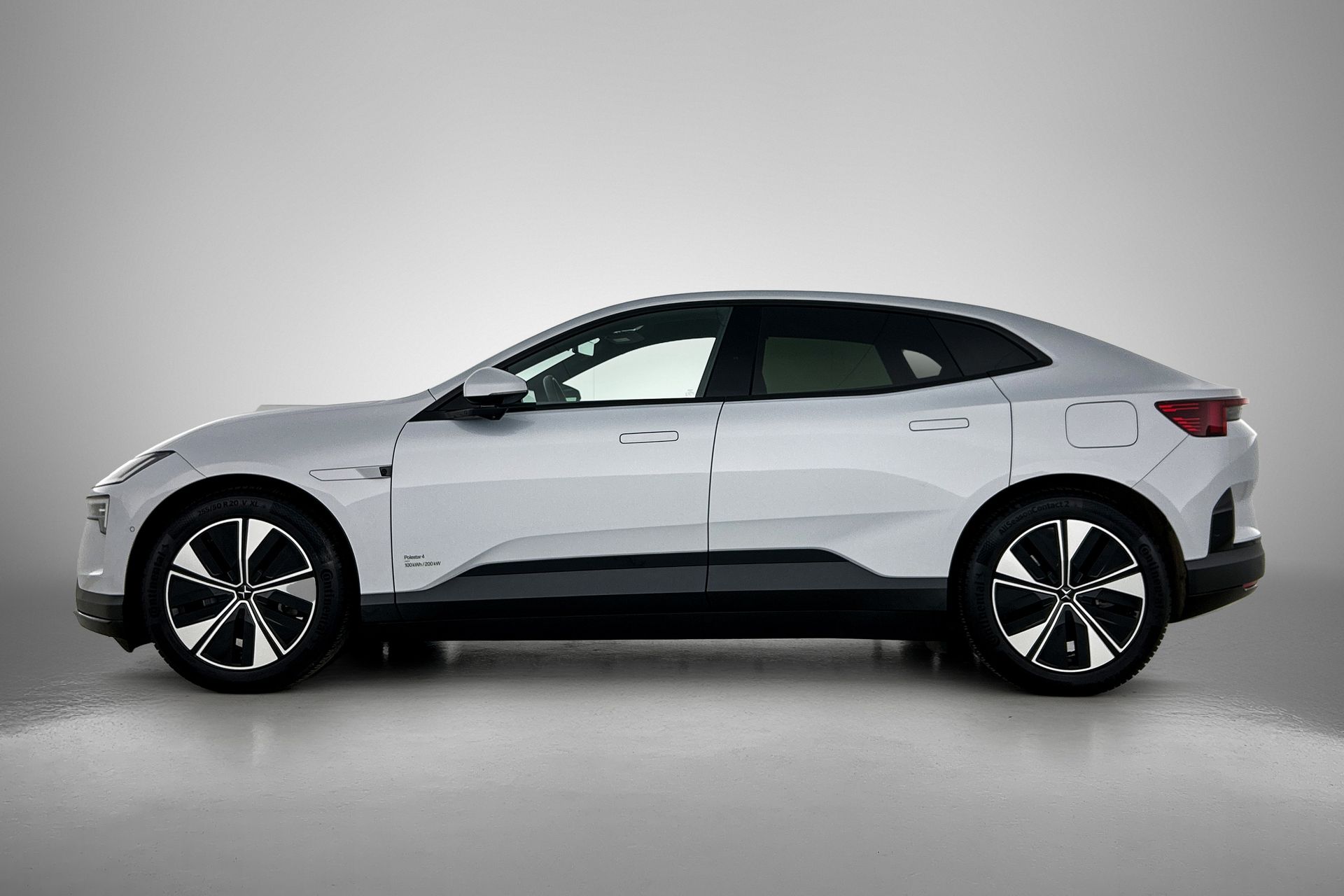 Foto van Polestar 4