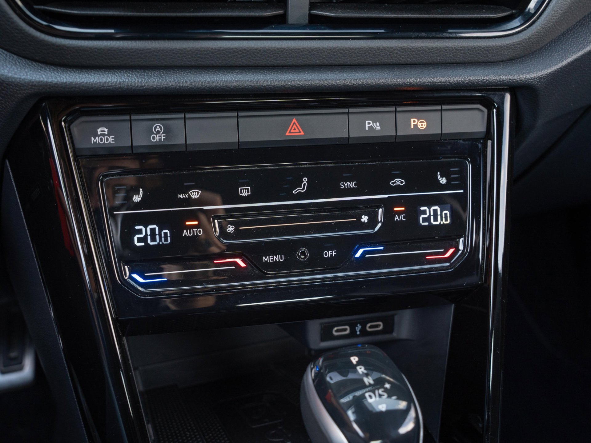 Foto van Volkswagen T-roc Cabrio